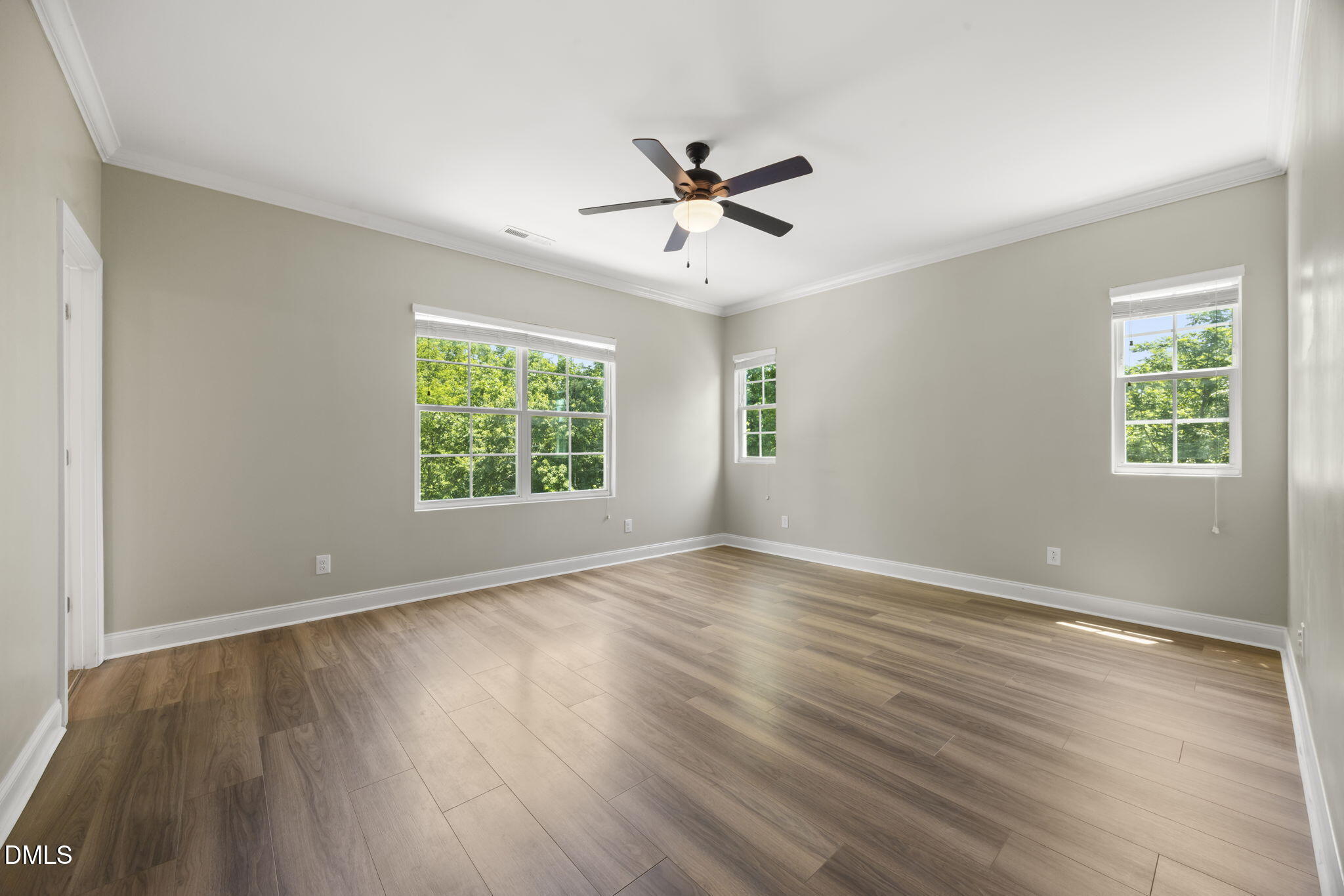 908 Laurel Gate Drive Property Photo 28