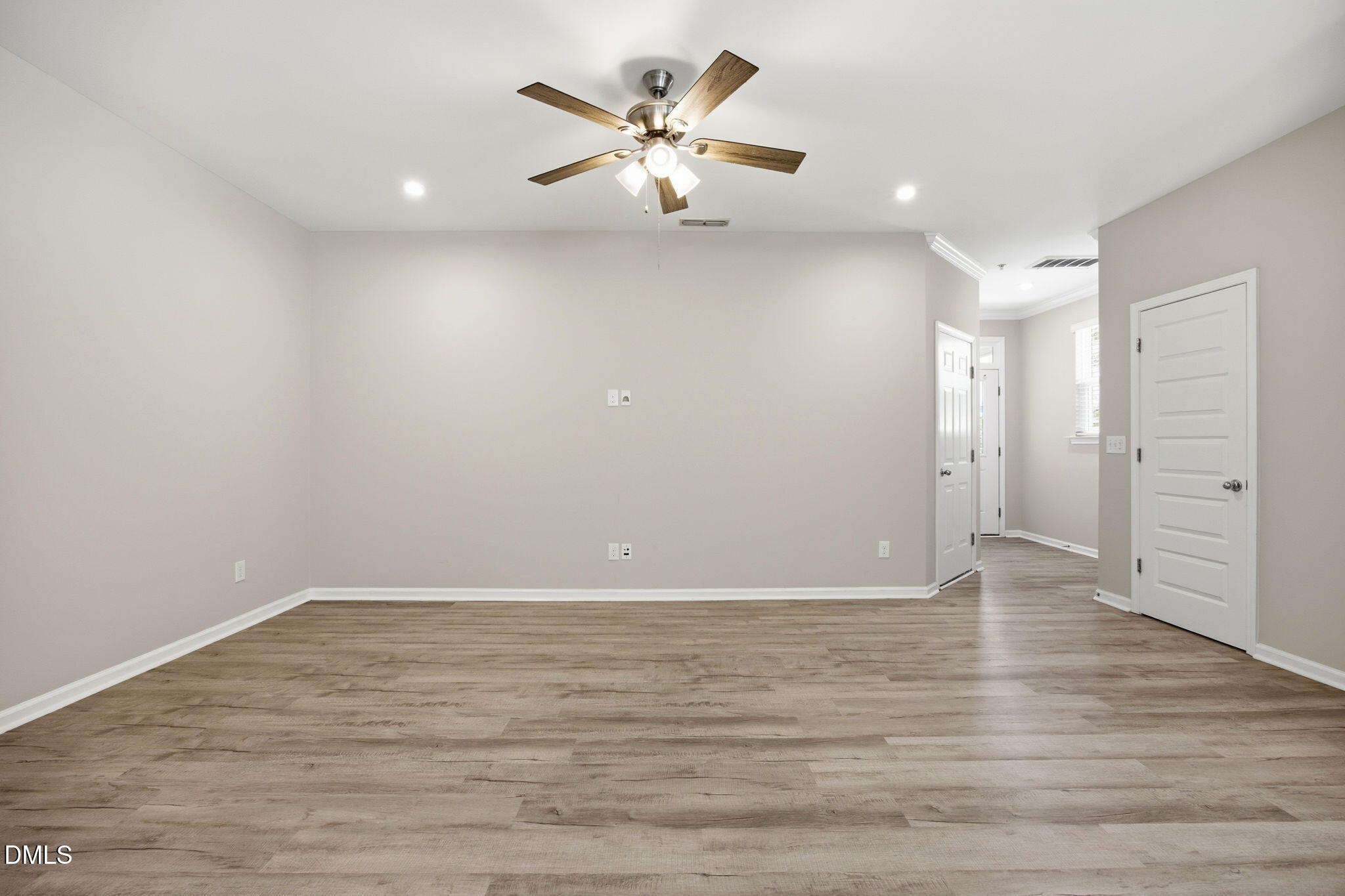 1428 Hopedale Drive Property Photo 4