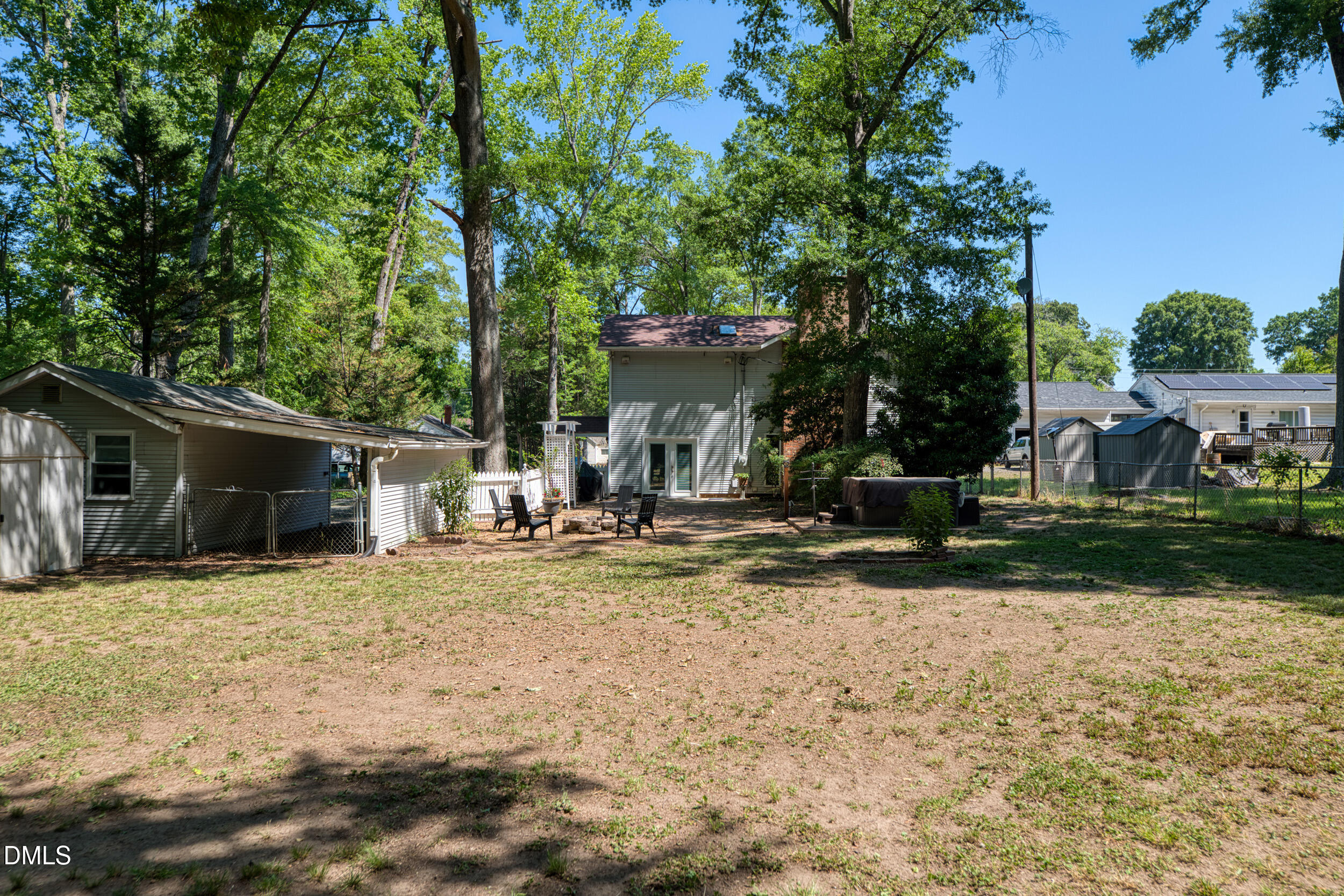 2503 W Carver Street Property Photo 2