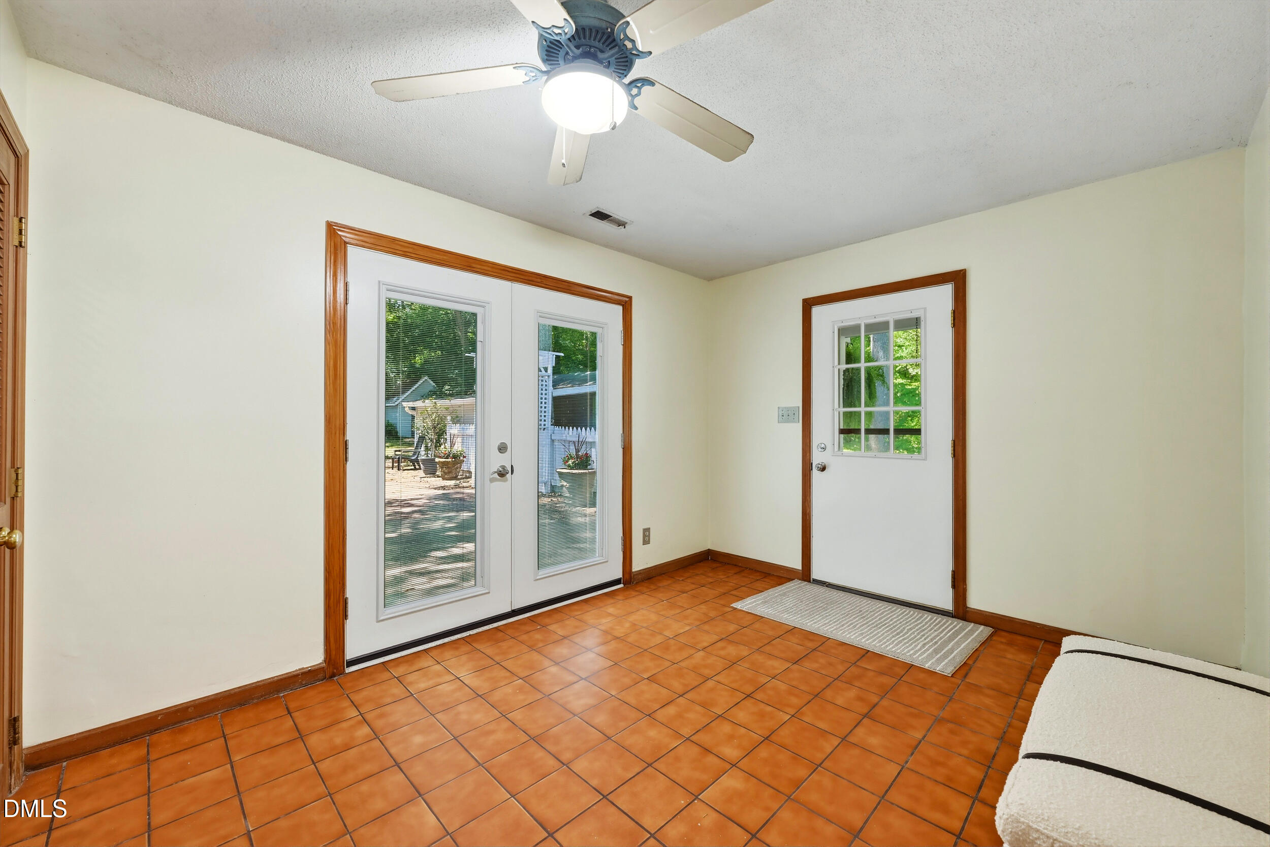 2503 W Carver Street Property Photo 16