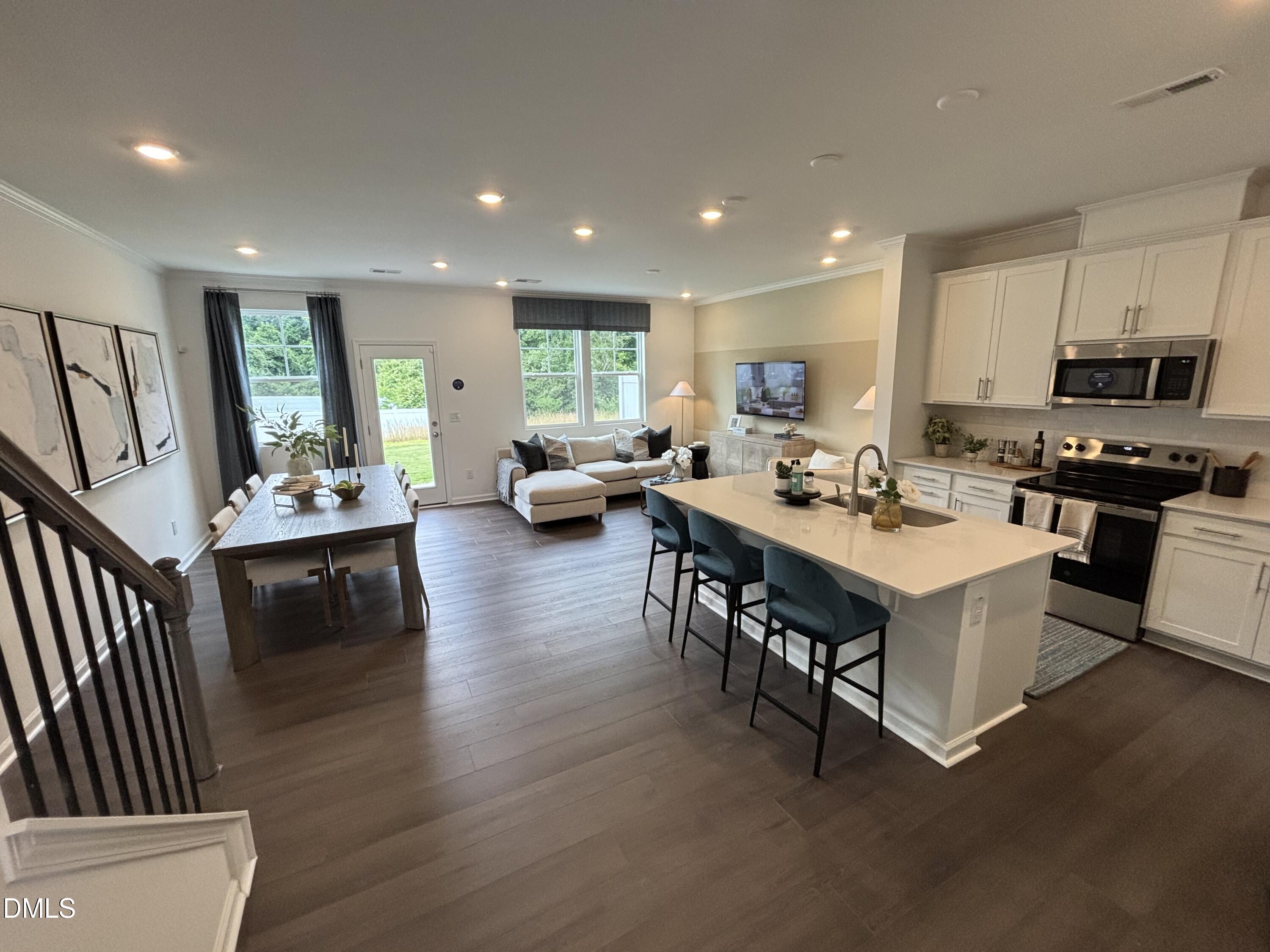 204 Blossom Field Way Property Photo 8