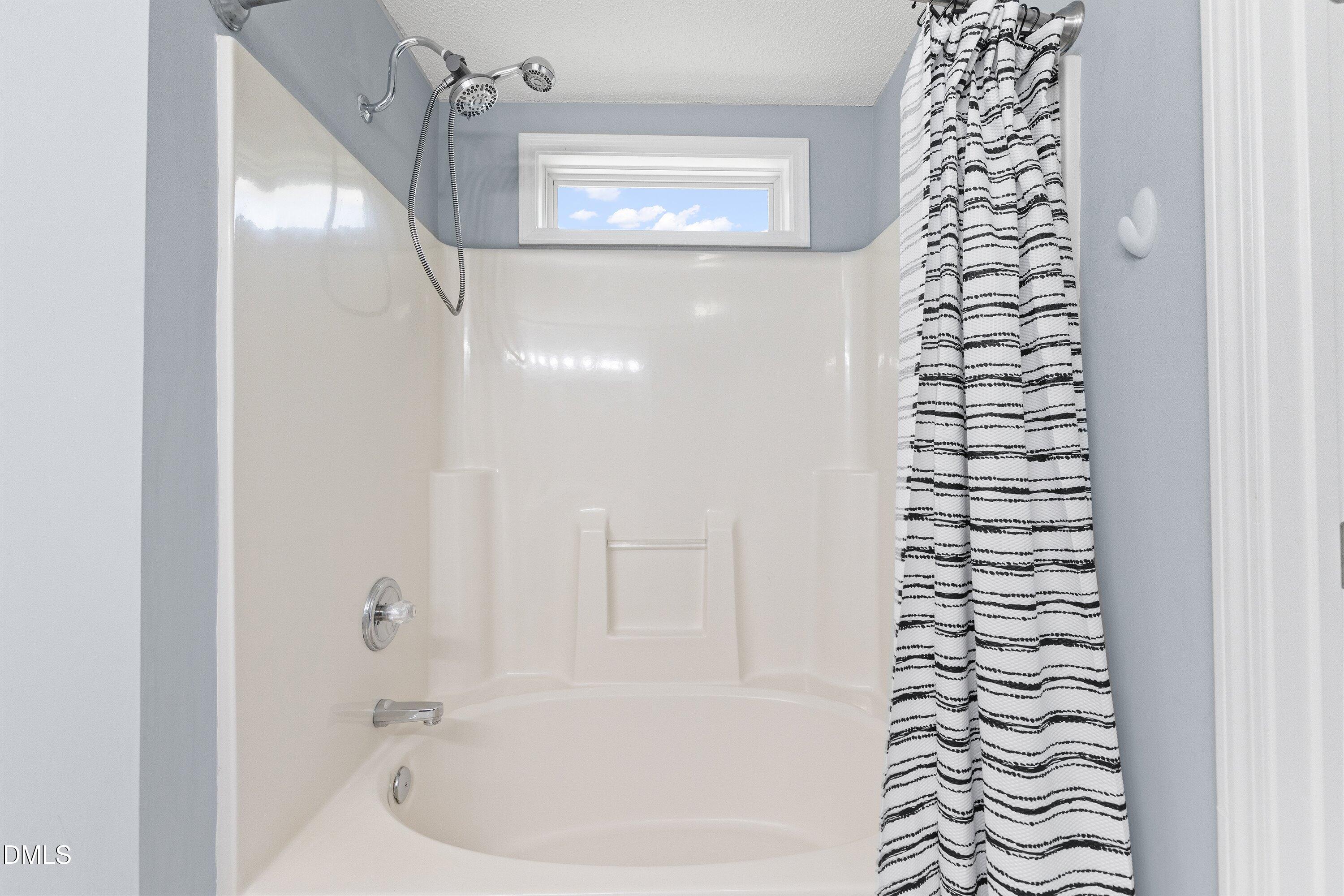 408 Stonecreek Drive Property Photo 16