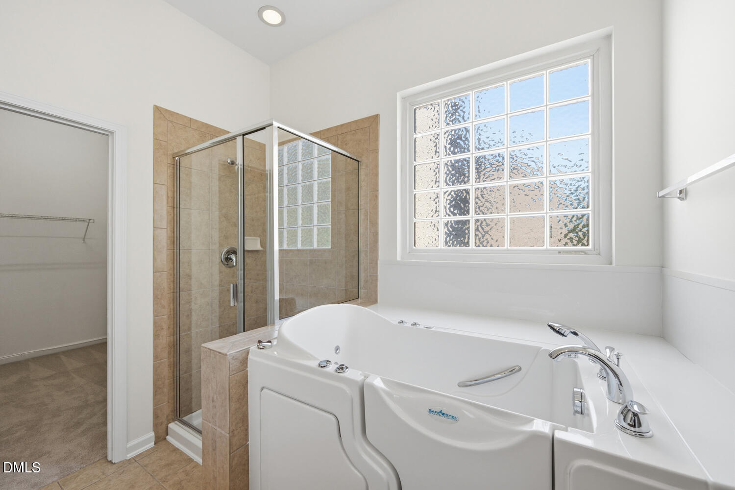 2 Alyea Court Property Photo 15