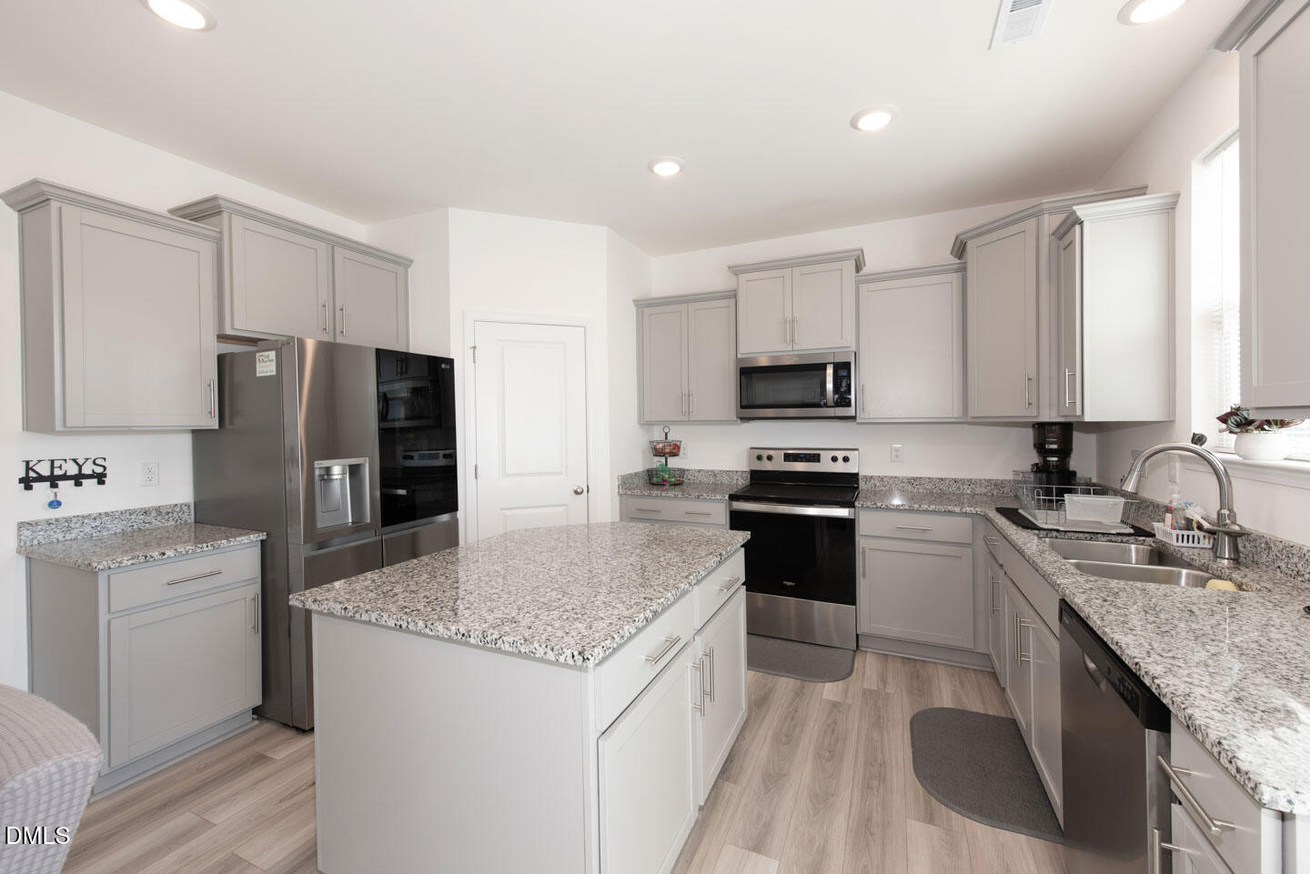 900 Channel Drop Loop Property Photo 15