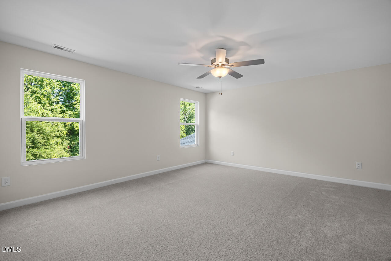 521 Crescent Wood Trail 013 Property Photo 5