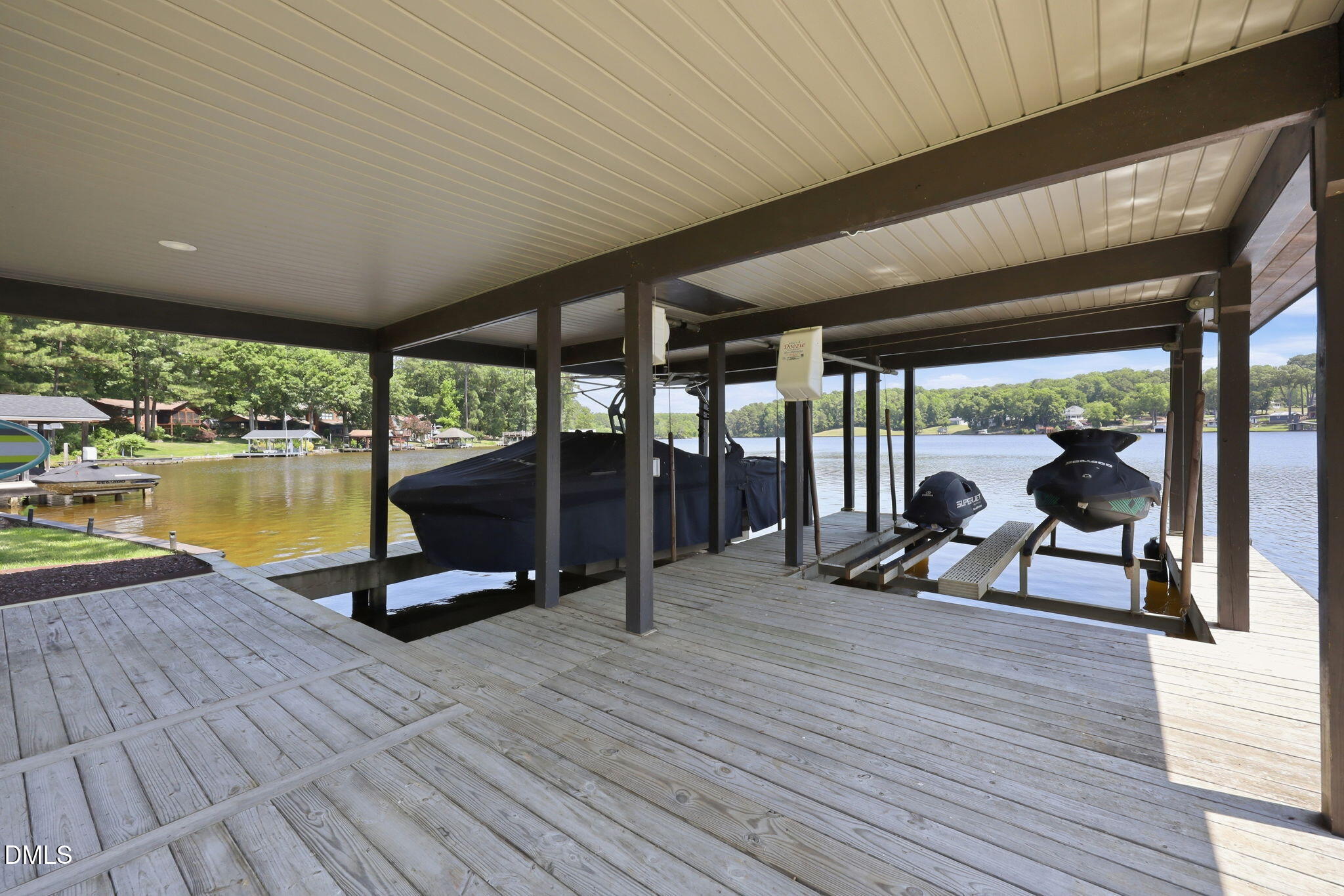 2532 Holiday Avenue Property Photo 9
