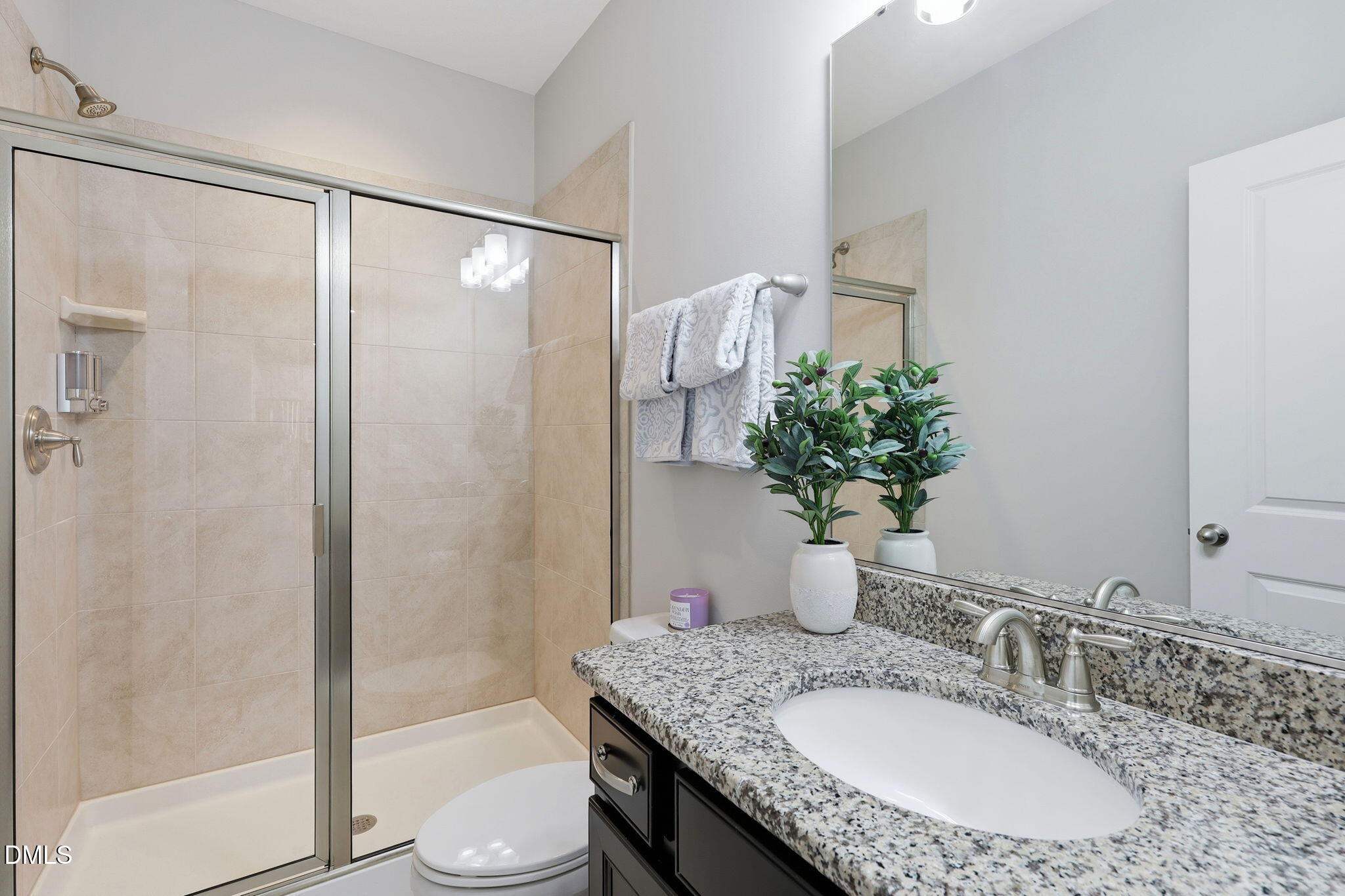 3910 Glorybower Way Property Photo 14