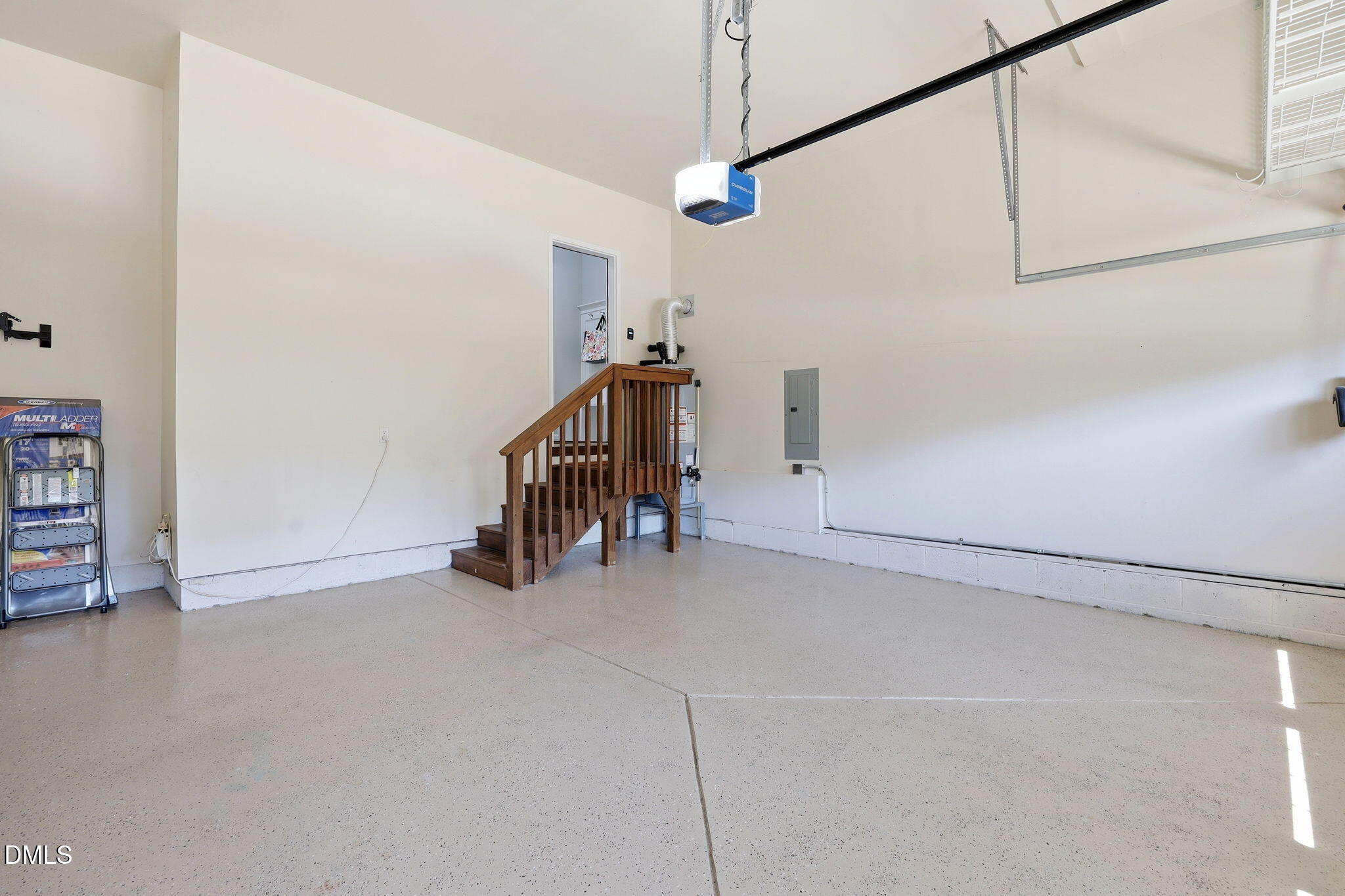 3910 Glorybower Way Property Photo 16