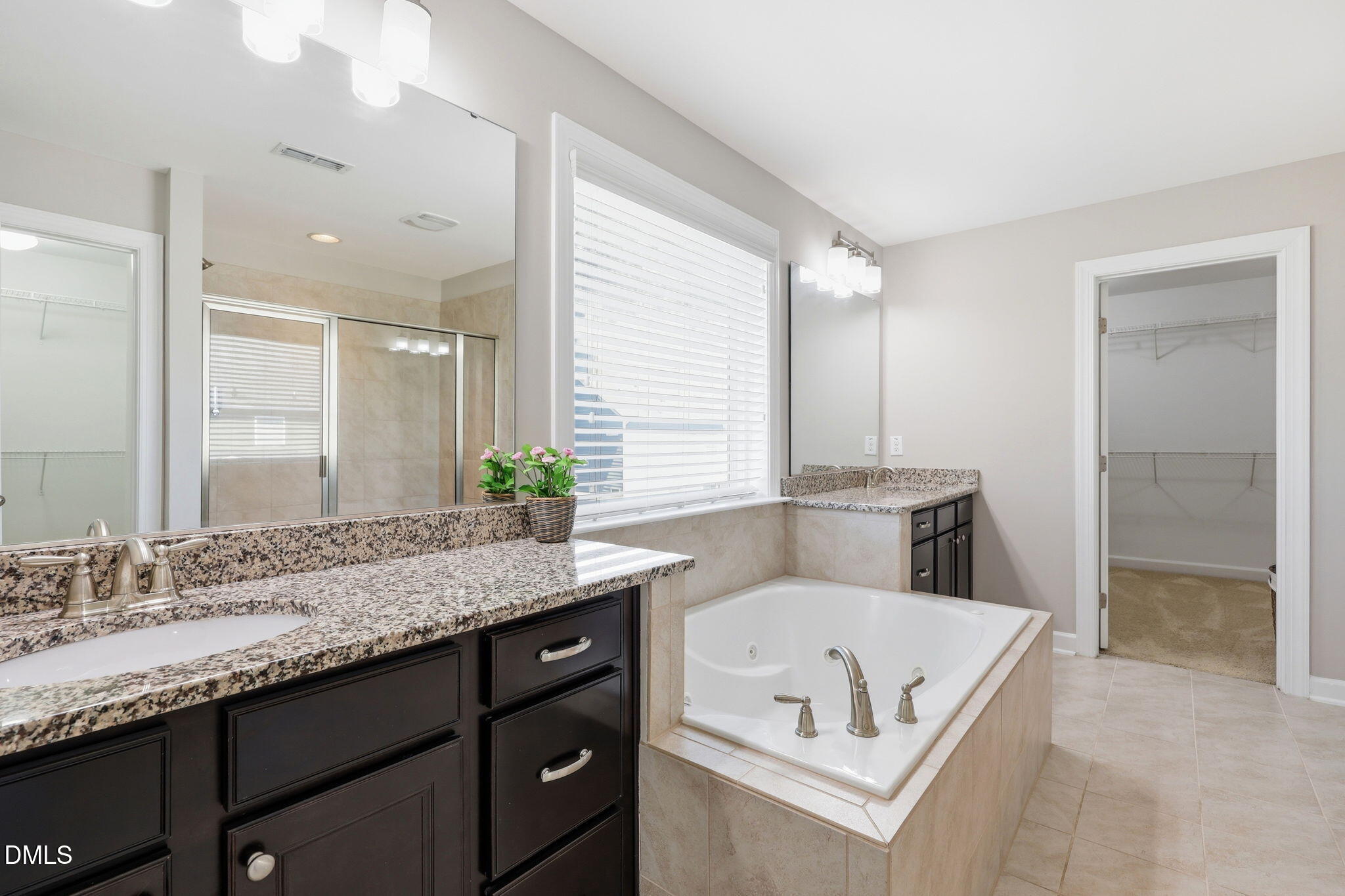 3910 Glorybower Way Property Photo 19