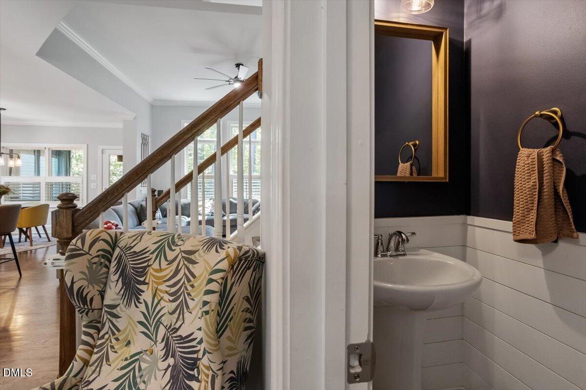 10000 Major Oak Lane Property Photo 8