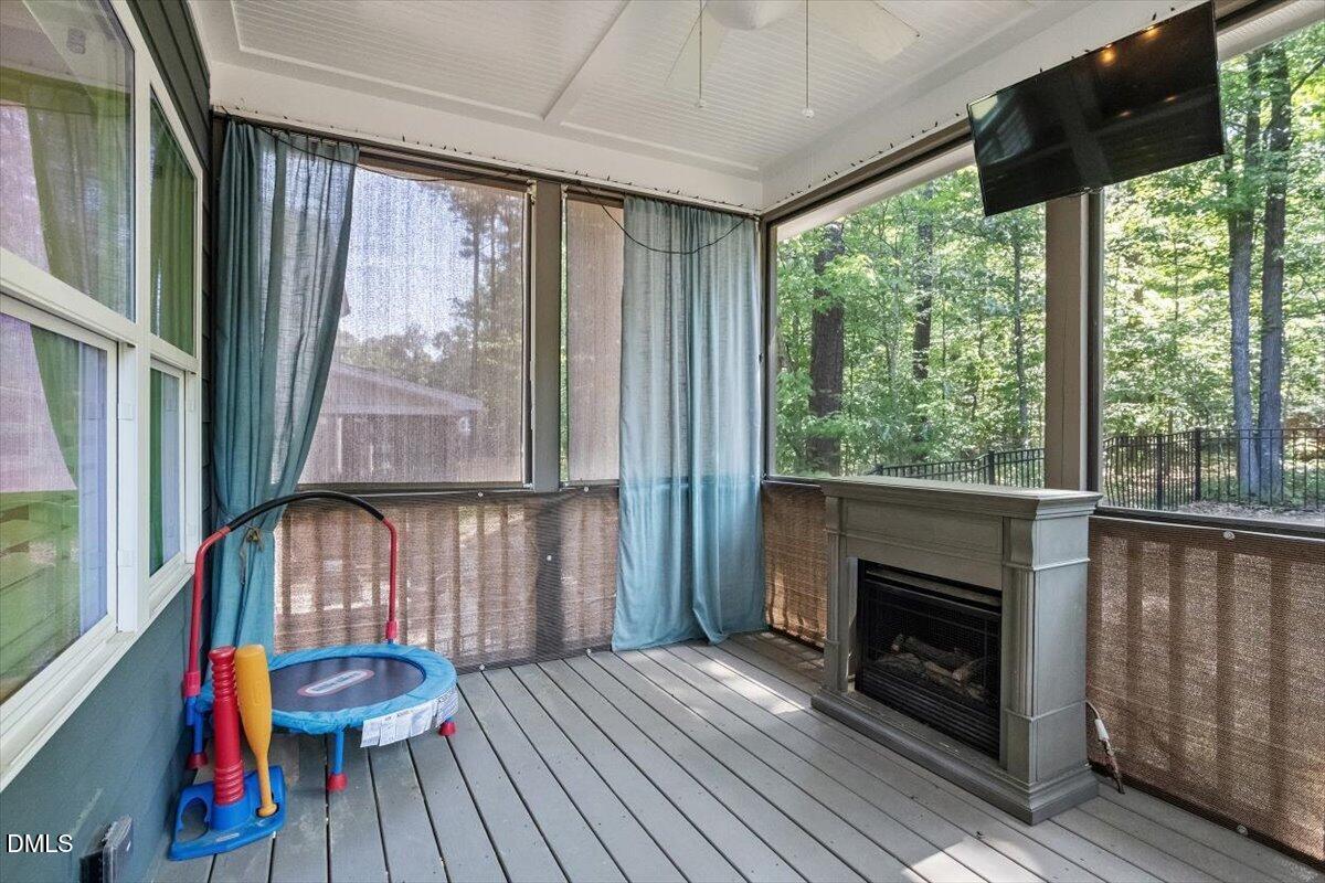 10000 Major Oak Lane Property Photo 14