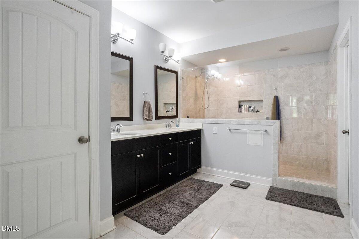 10000 Major Oak Lane Property Photo 26