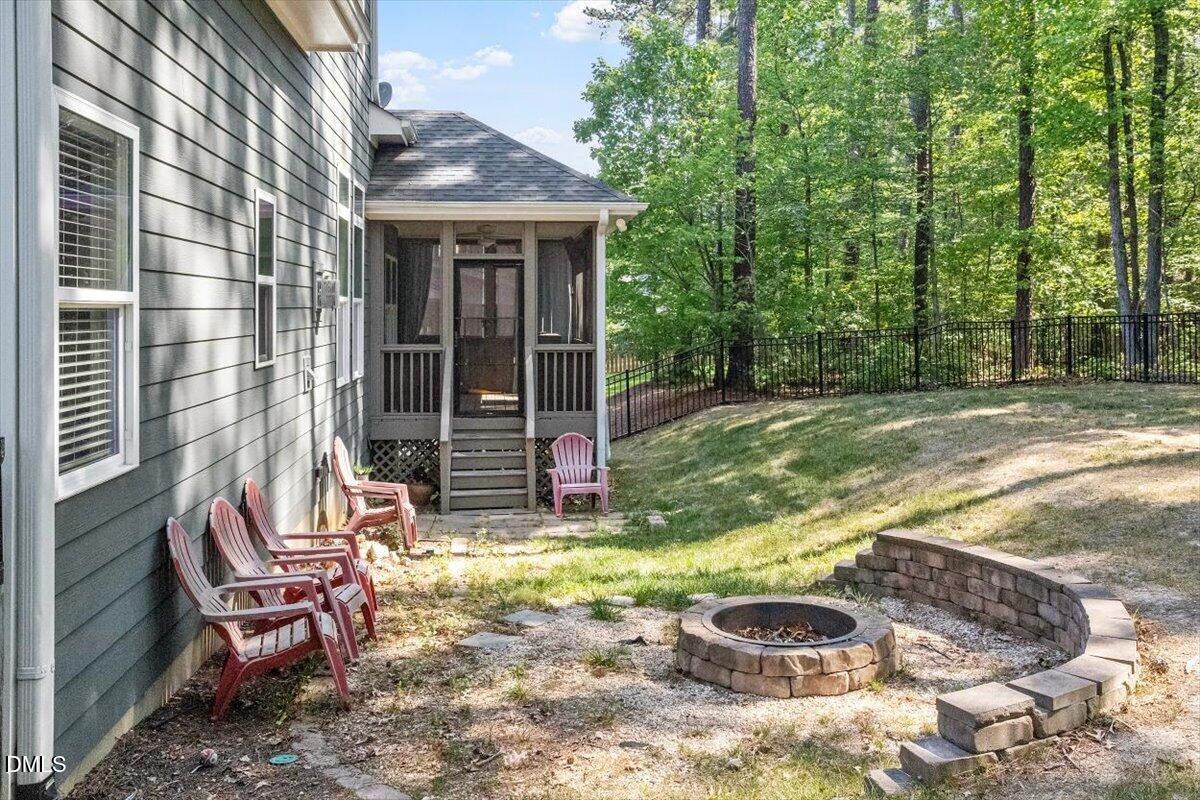 10000 Major Oak Lane Property Photo 29