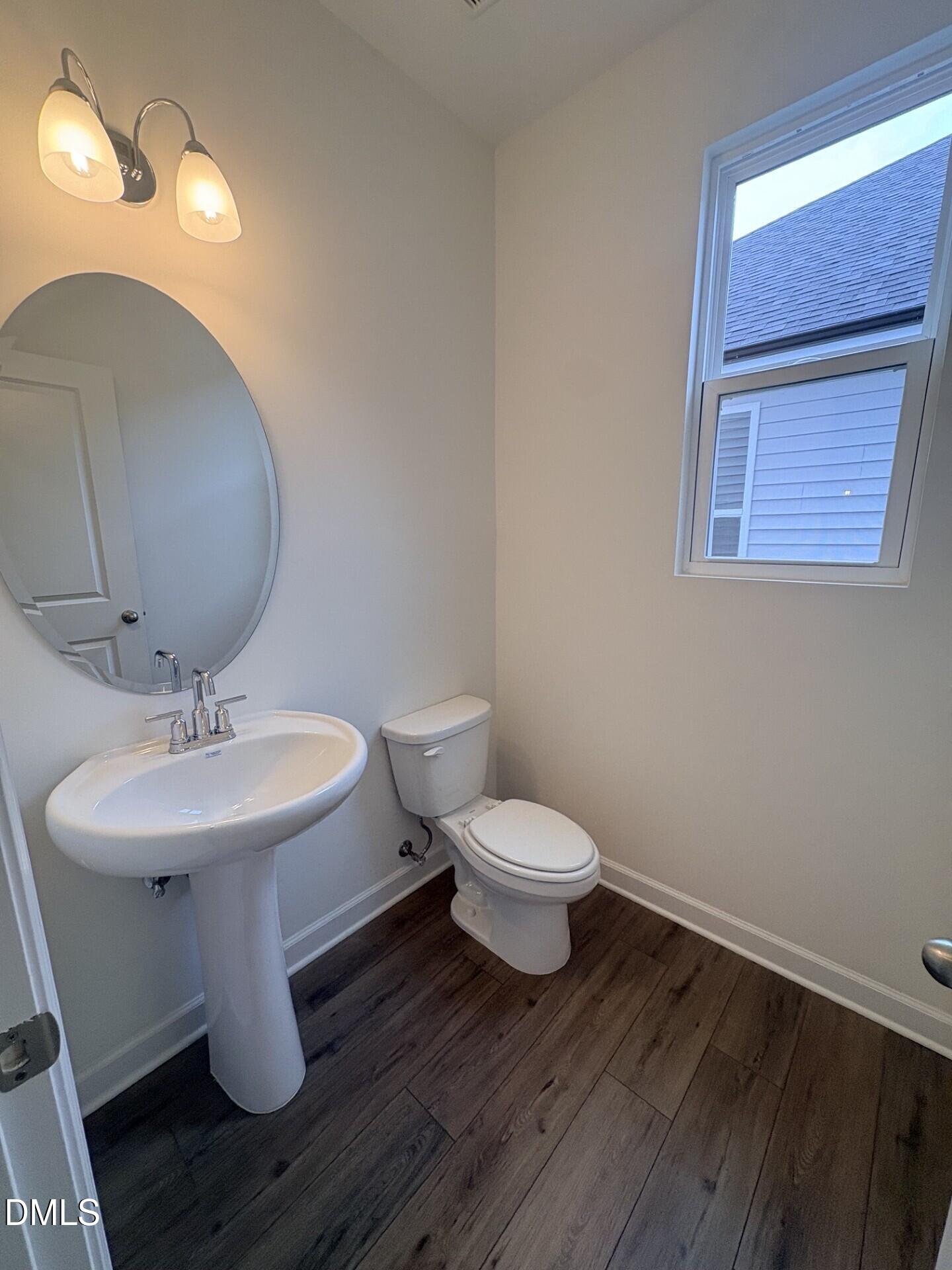 605 Crescent Wood Trail Property Photo 18