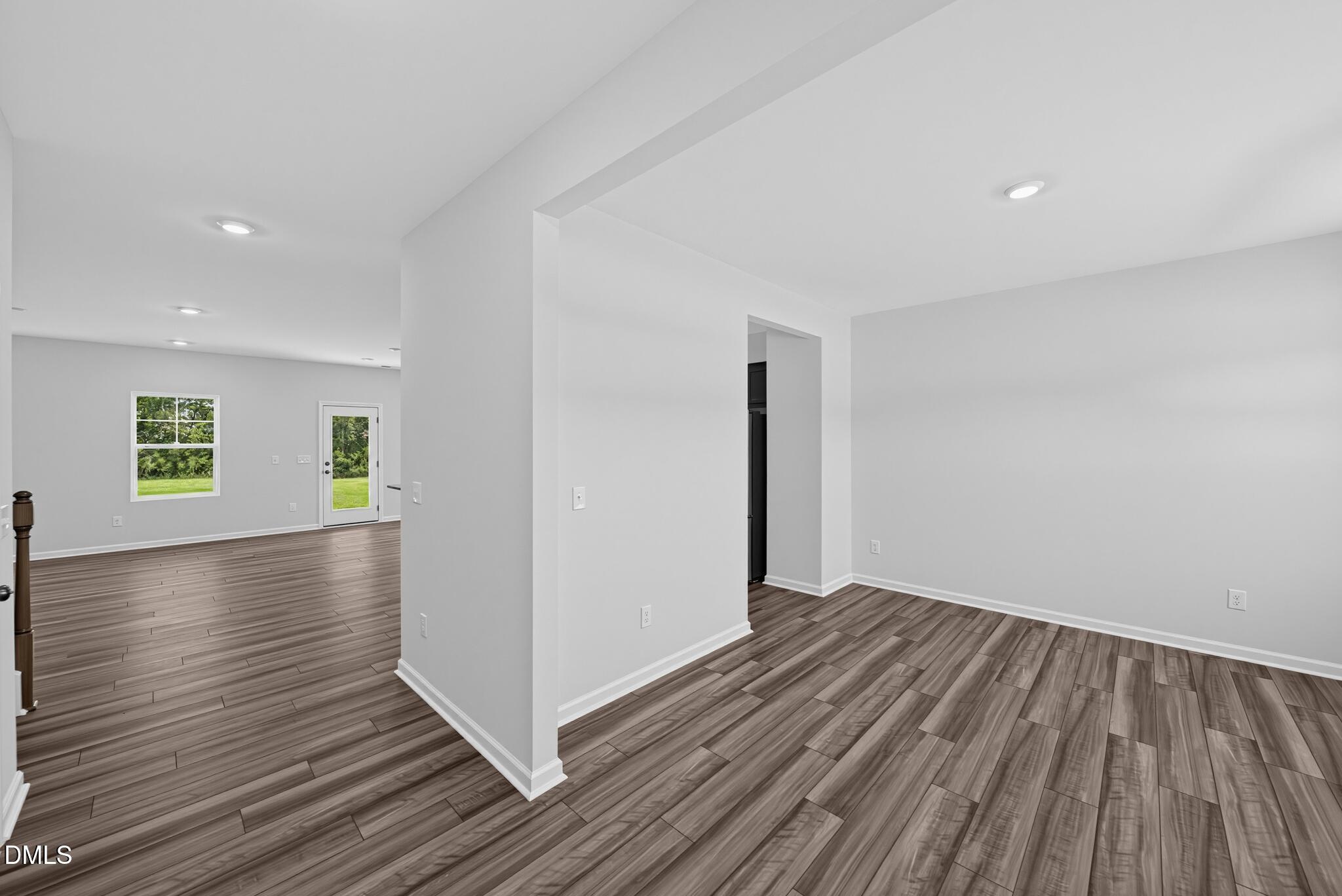 5906 Mill Stone Way W Property Photo 3