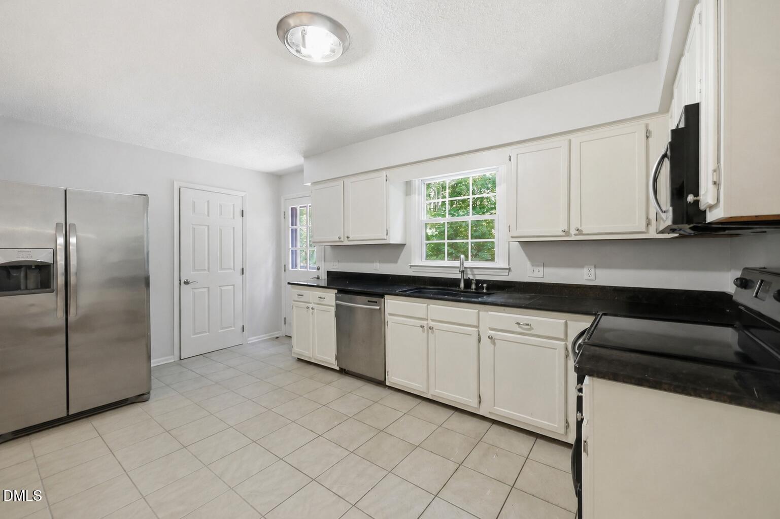 104 Swiftwater Court Property Photo 12