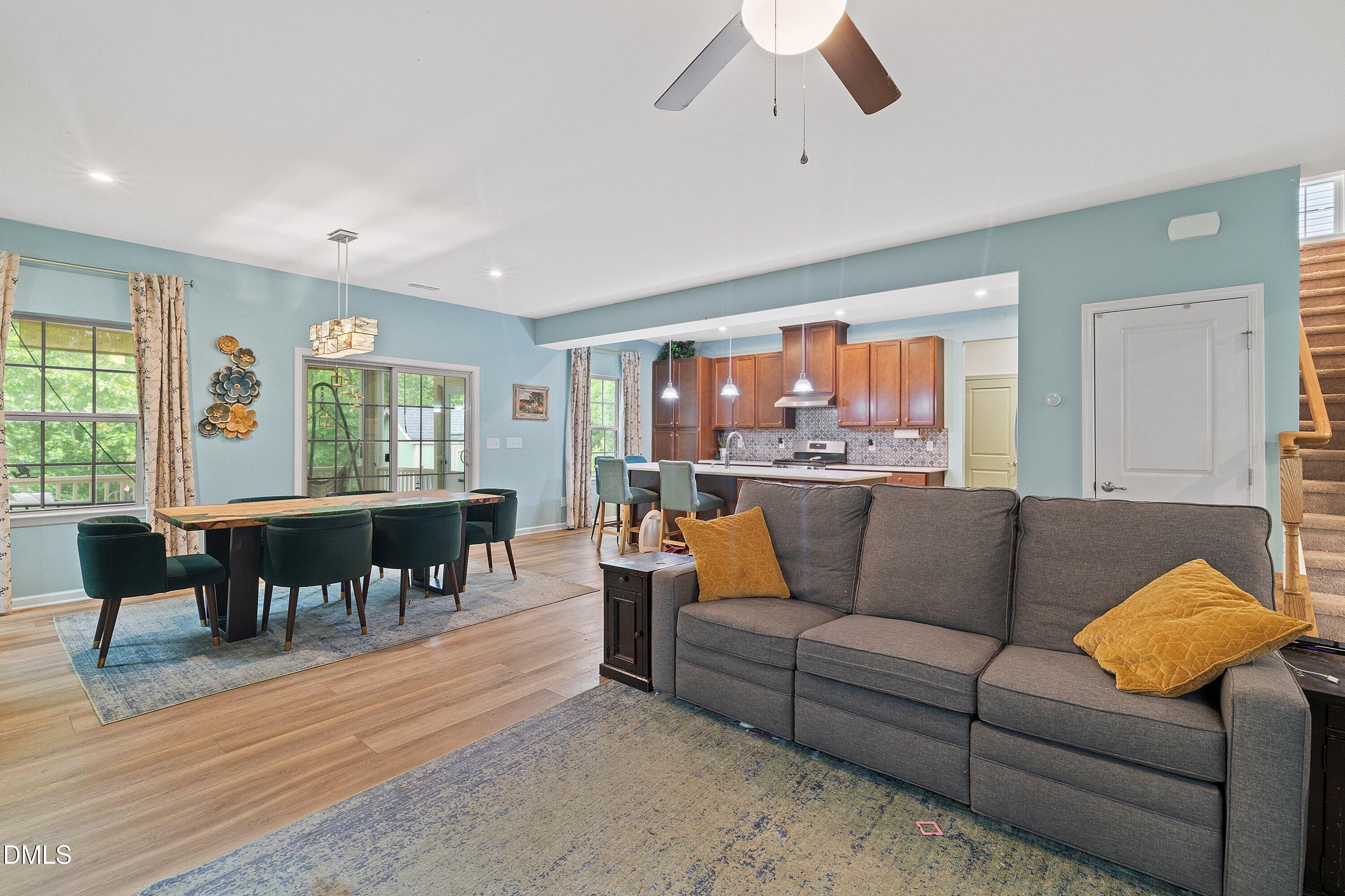1109 Spring Meadow Way Property Photo 6