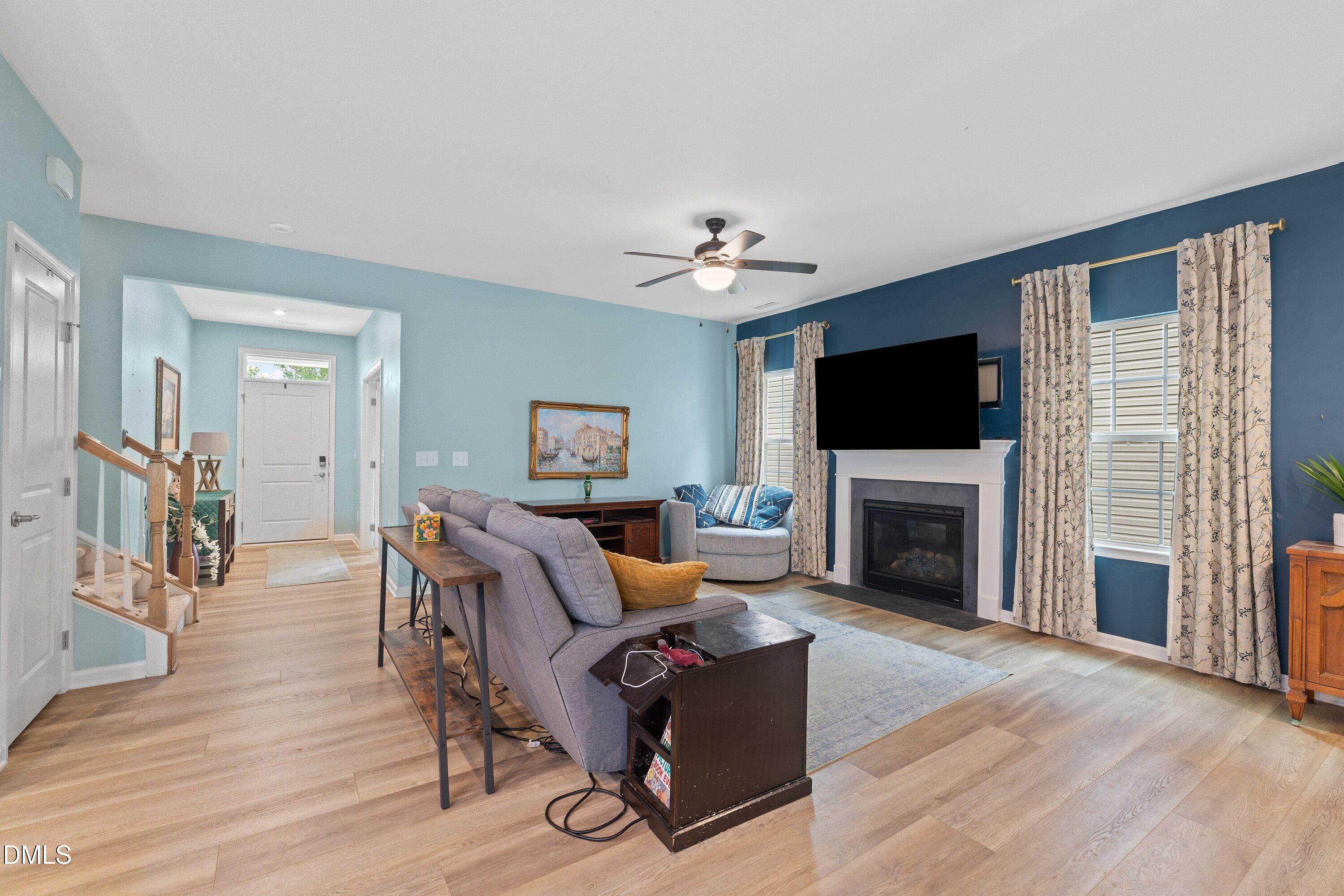 1109 Spring Meadow Way Property Photo 7