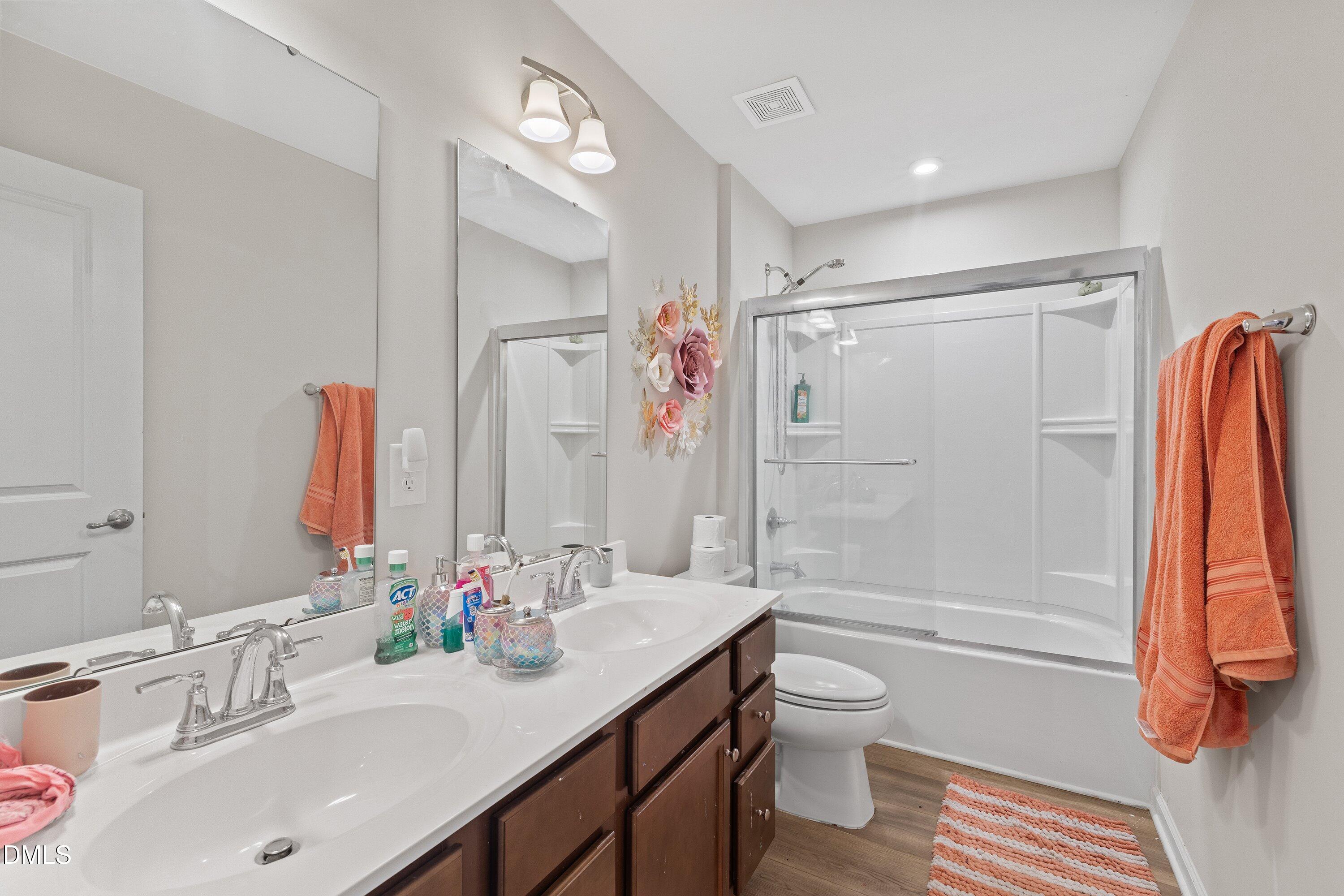 1109 Spring Meadow Way Property Photo 19