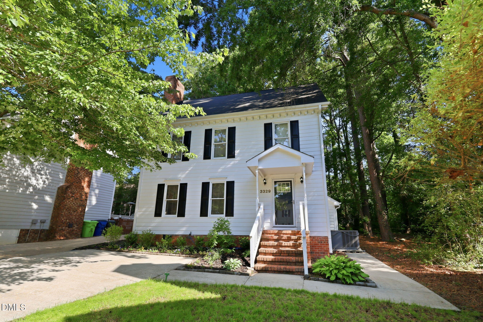 3329 Derbyshire Place Property Photo 1