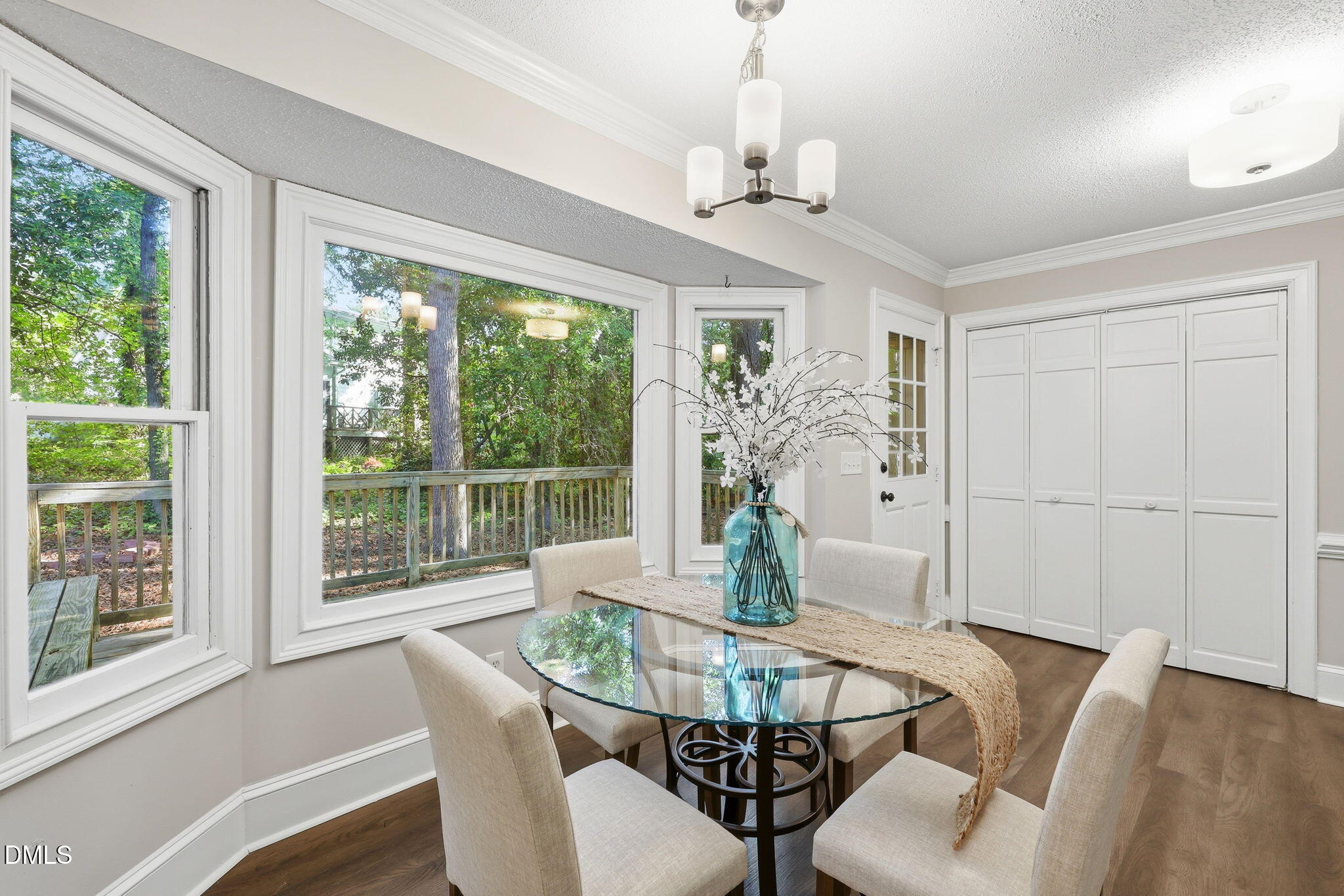 3329 Derbyshire Place Property Photo 7