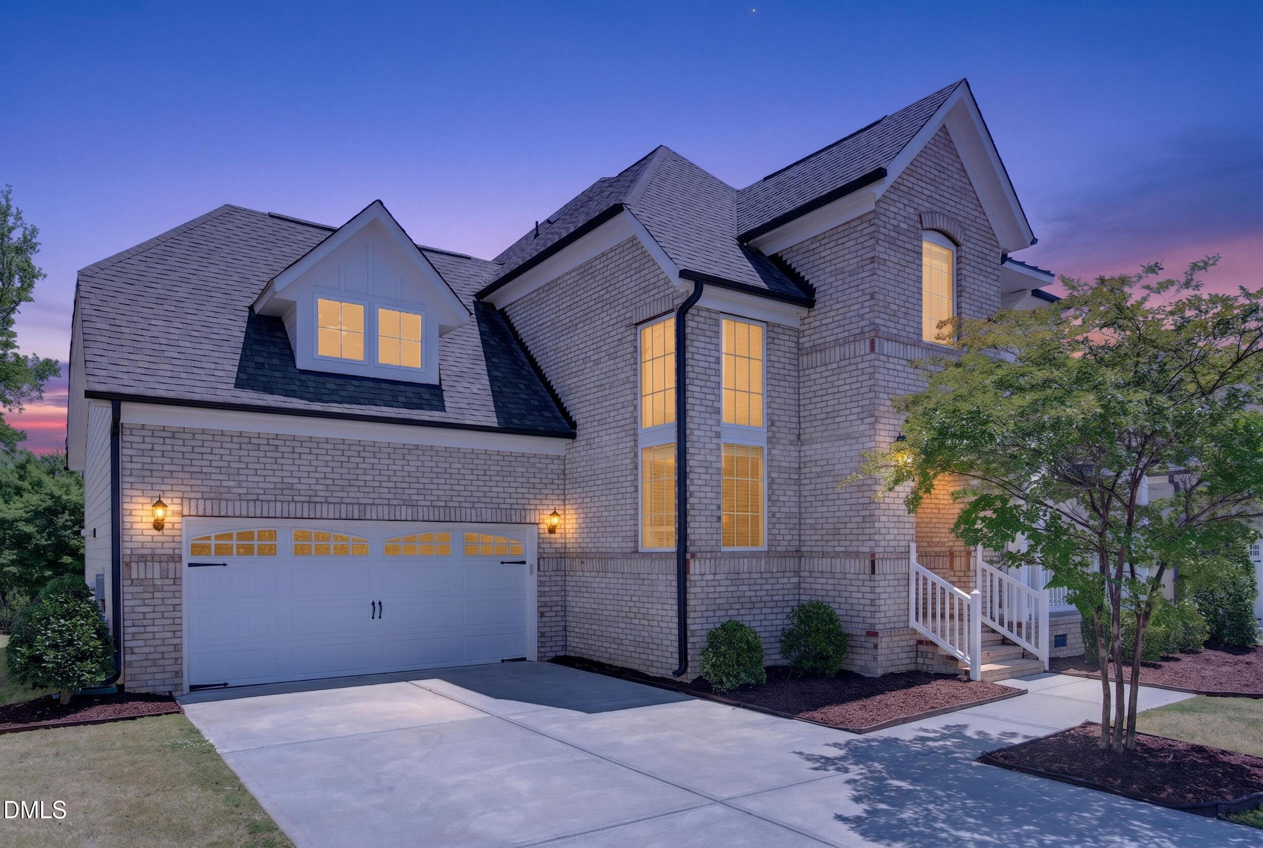 573 Spire Bend Property Photo 4