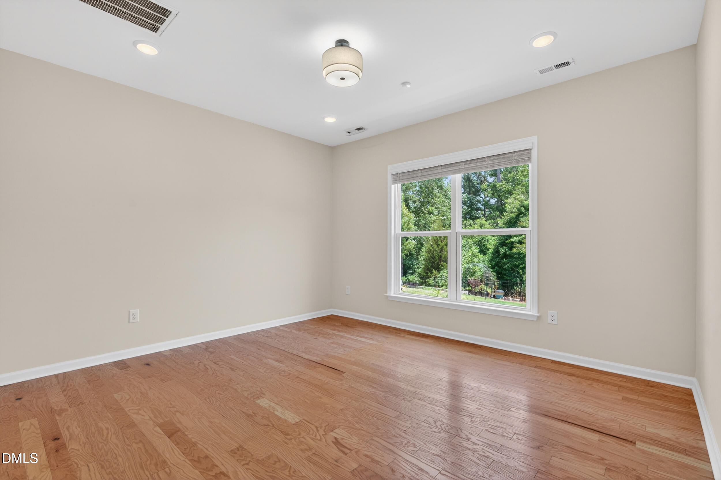 573 Spire Bend Property Photo 33