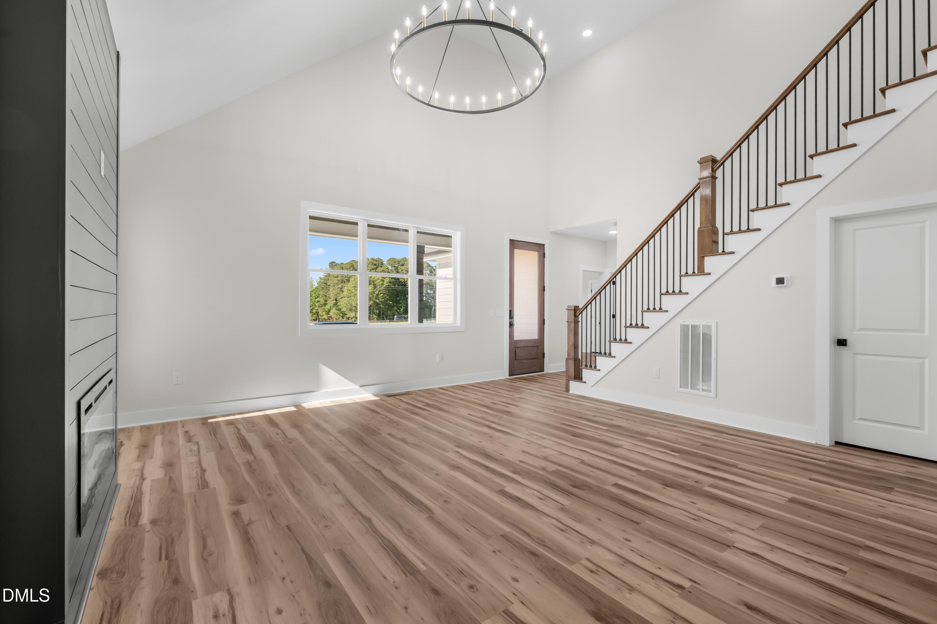 5225 Finch Road Property Photo 5