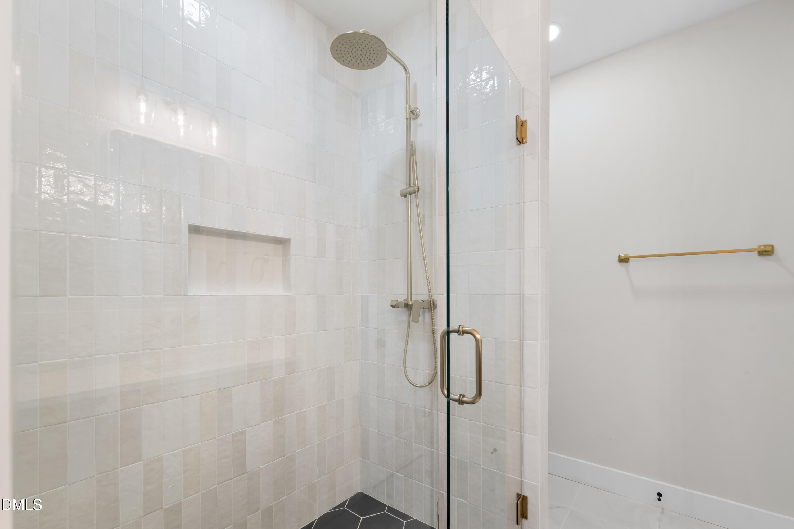 5225 Finch Road Property Photo 24