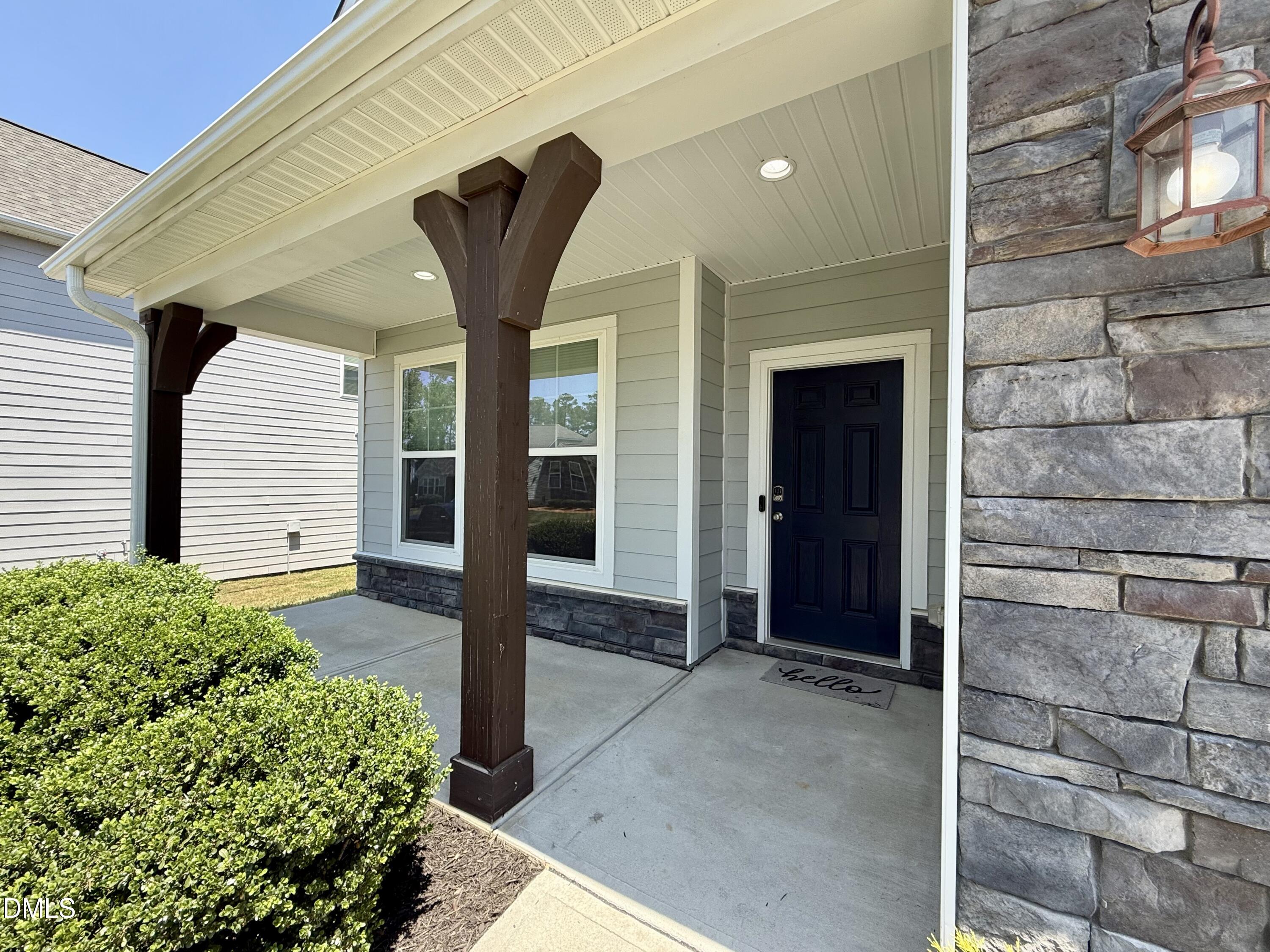 1029 Brockton Drive Property Photo 2