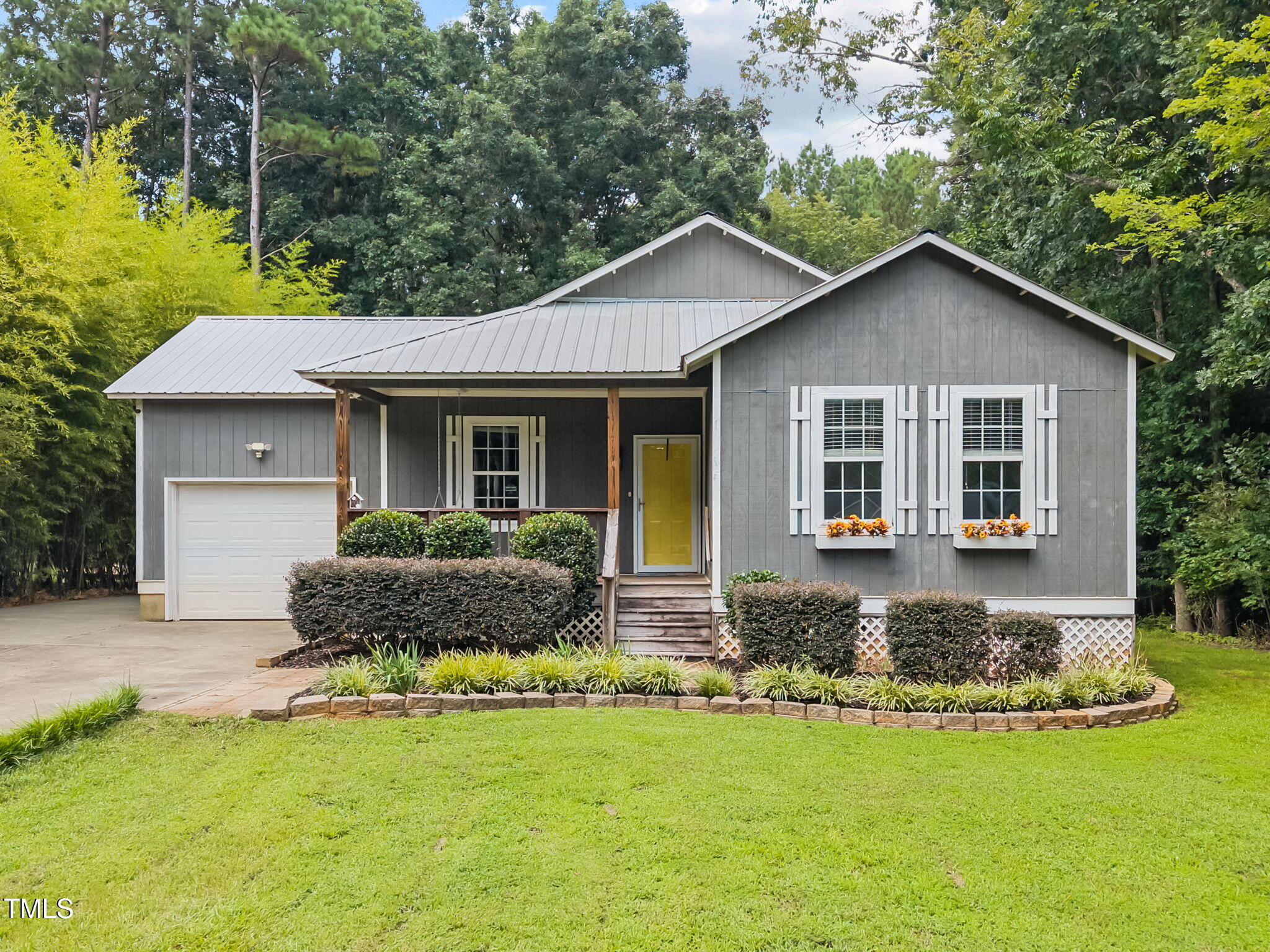 121 Running Bear Drive Property Photo 1