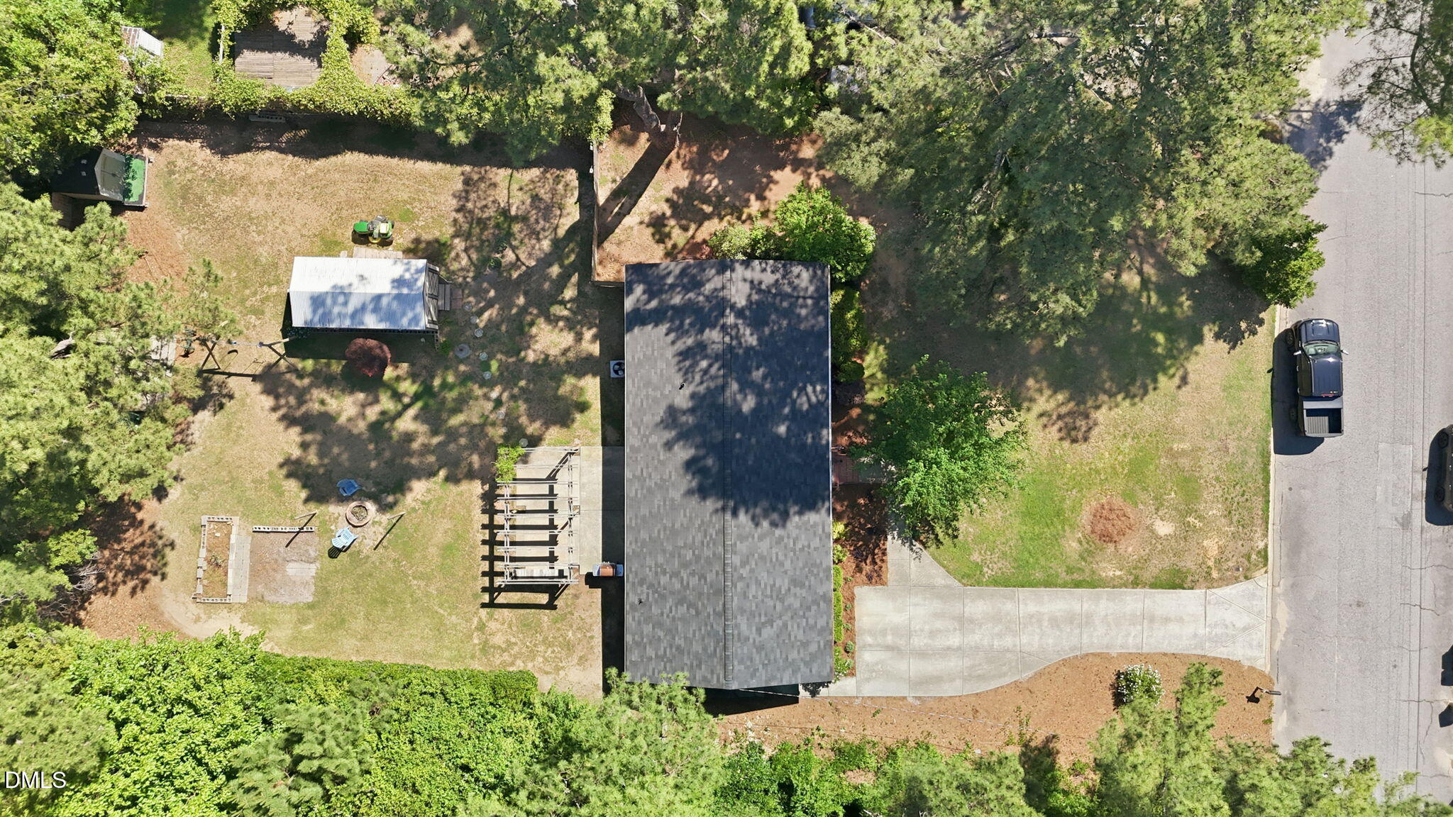 408 Lakeside Drive Property Photo 5