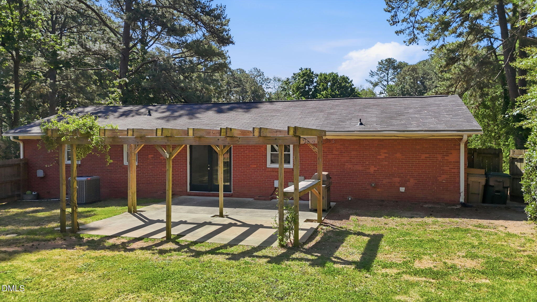 408 Lakeside Drive Property Photo 6