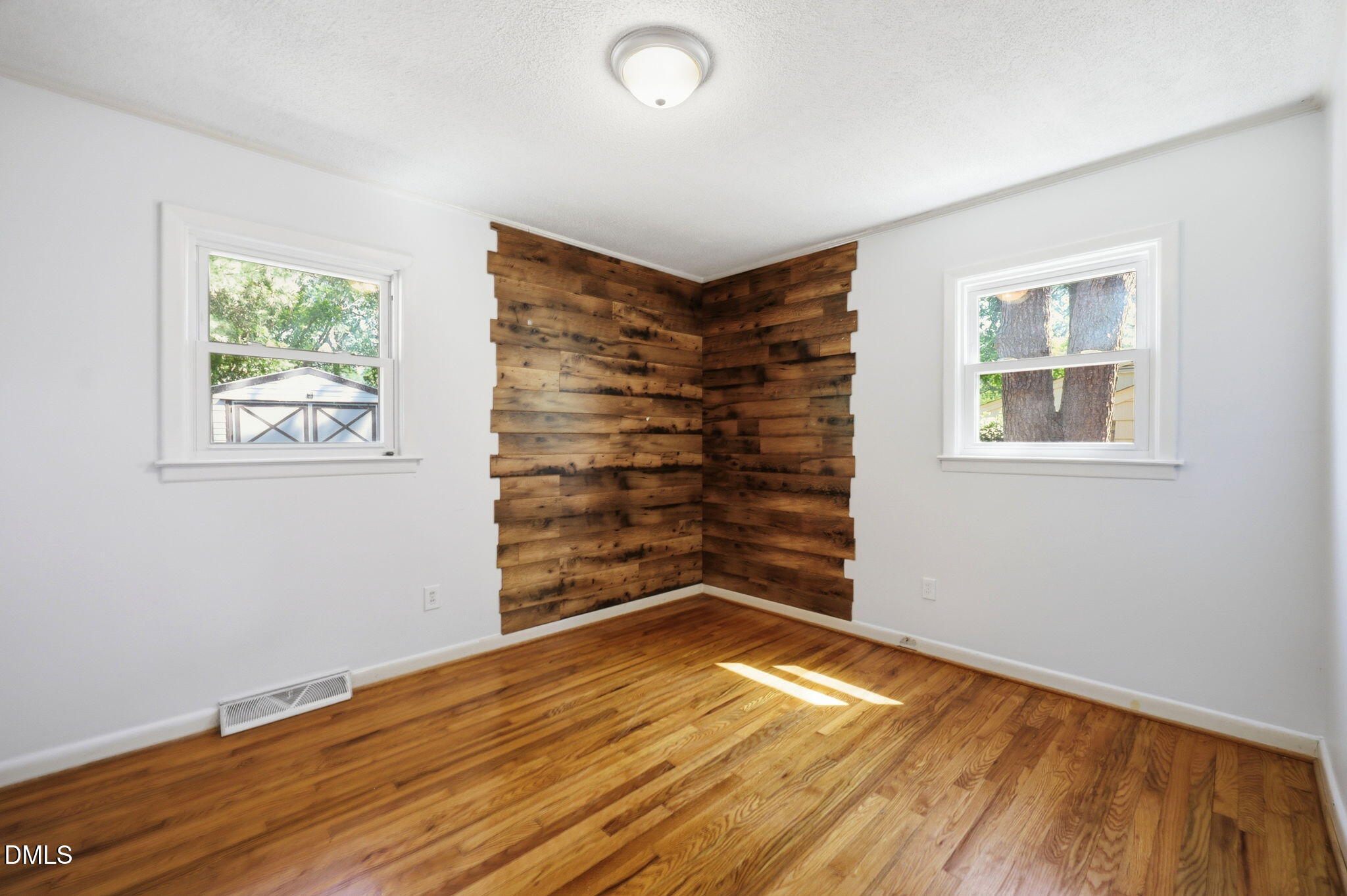 408 Lakeside Drive Property Photo 31