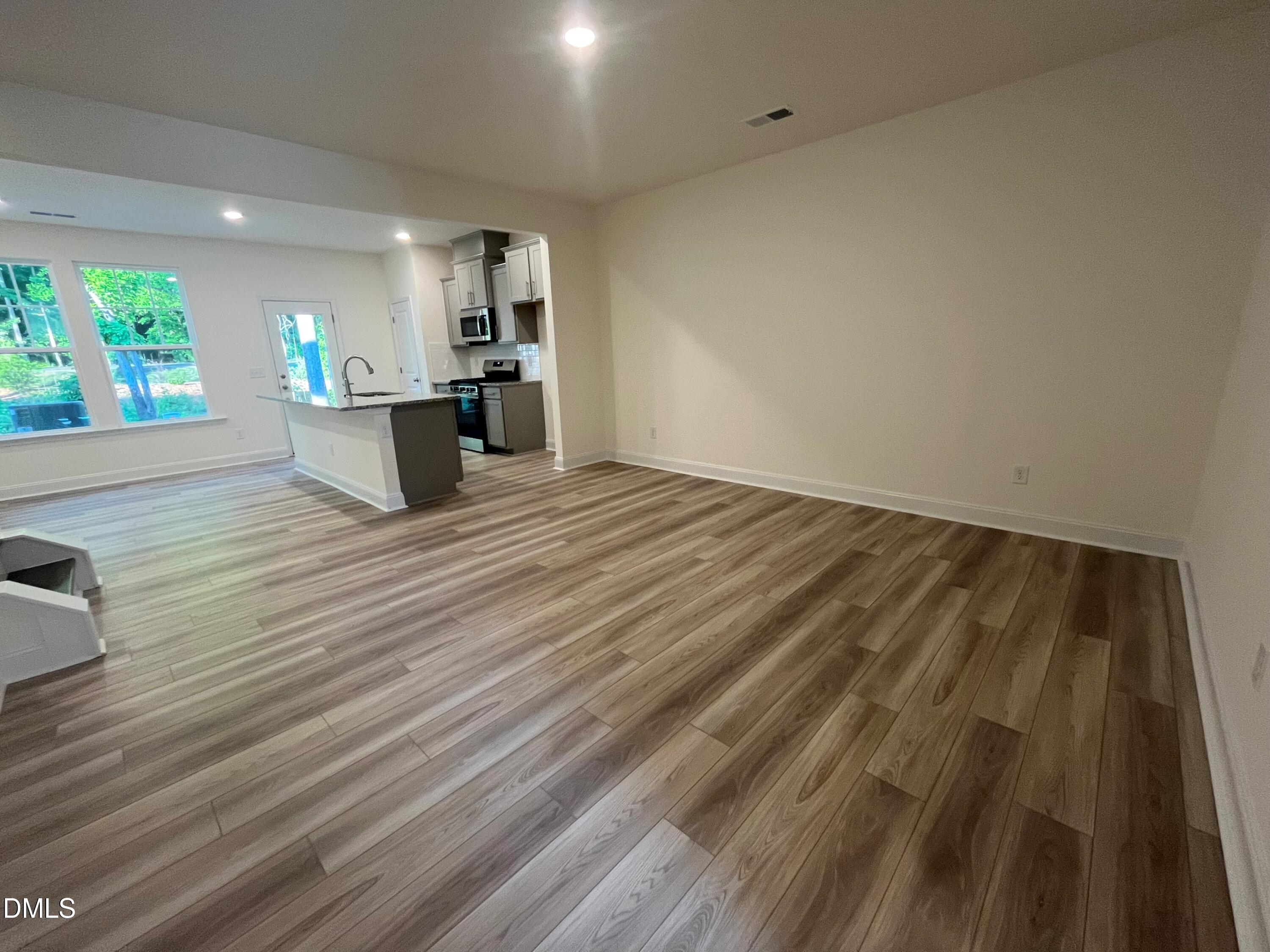 1278 Hammond Drive Property Photo 13