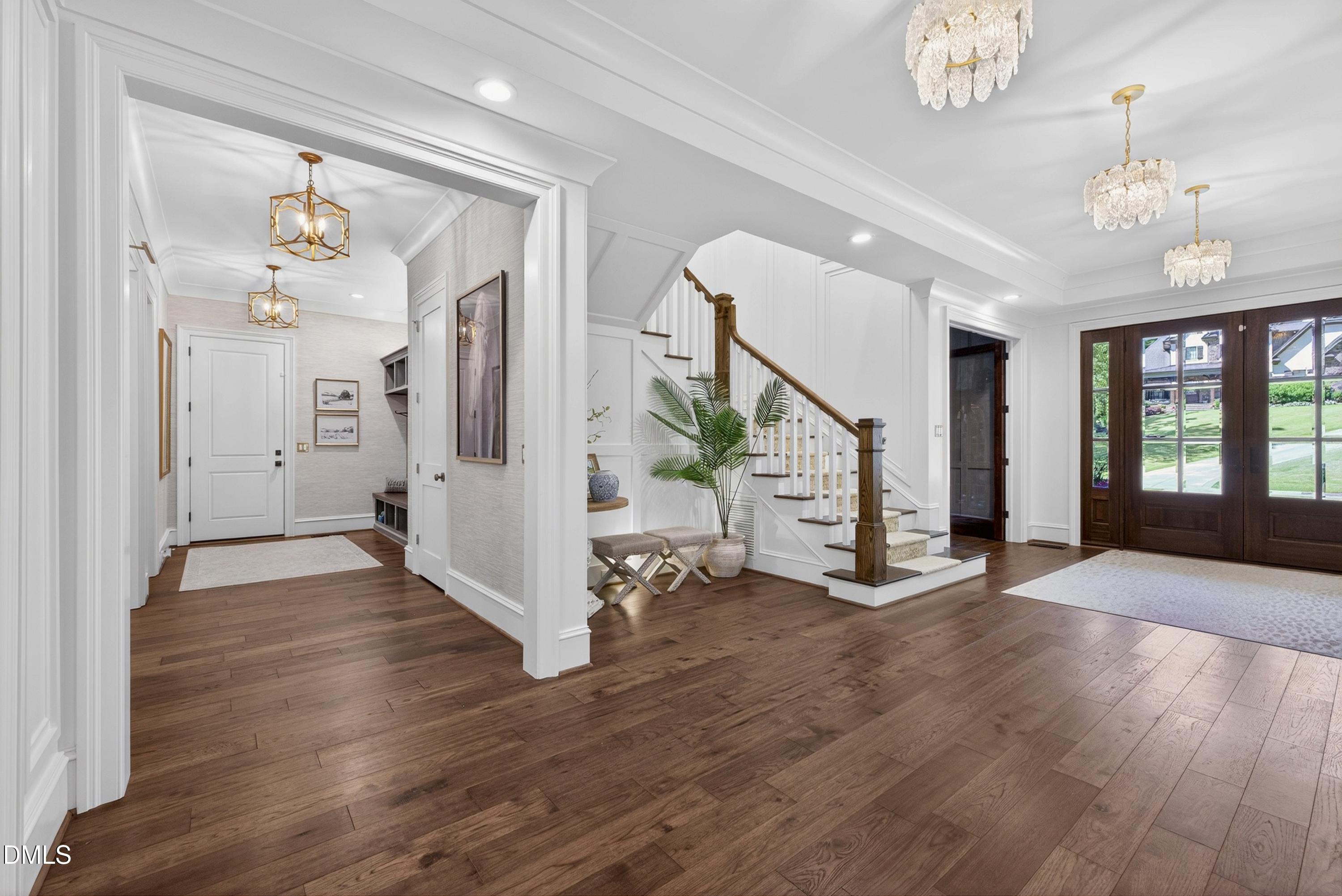 103 Dumbarton Court Property Photo 11