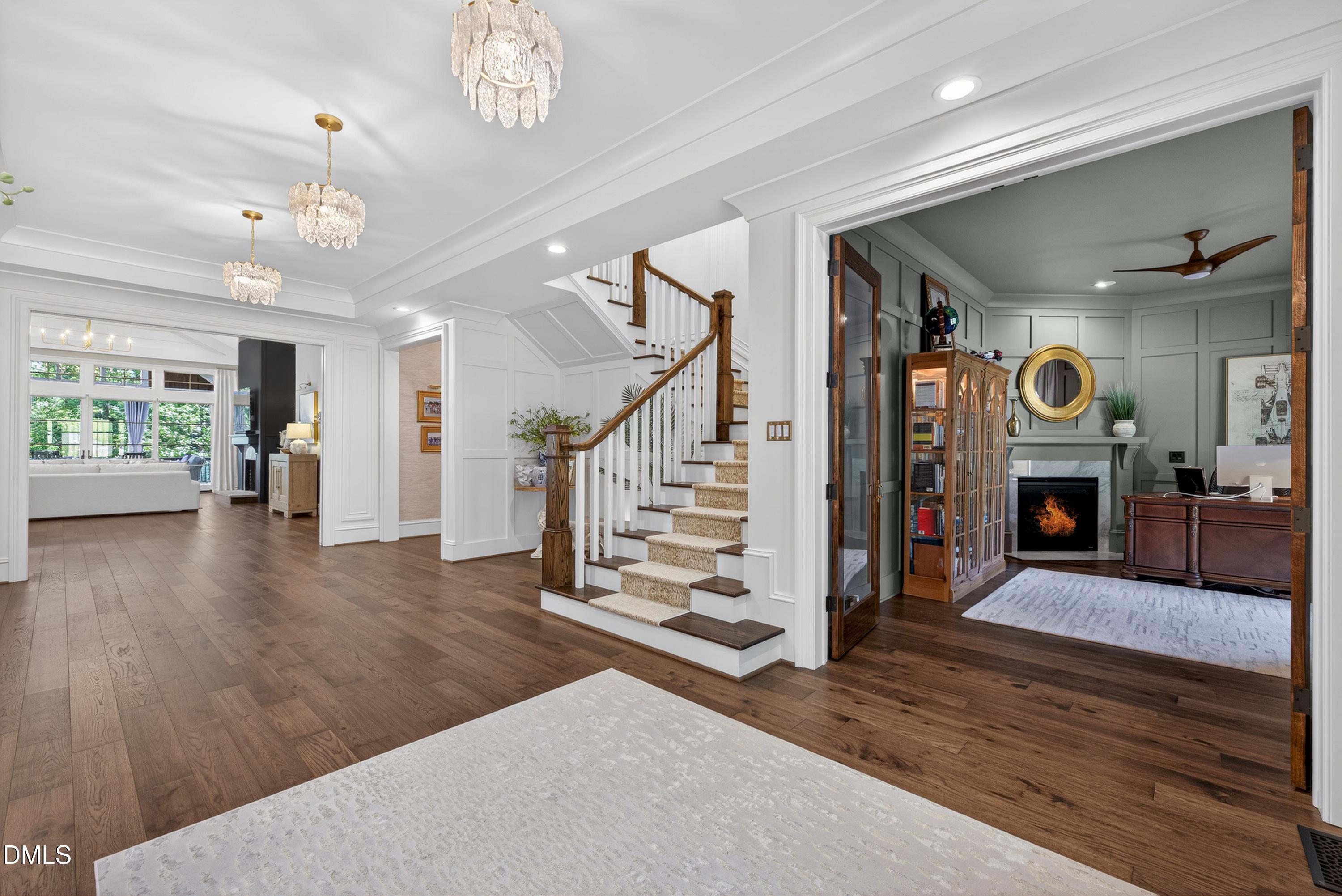 103 Dumbarton Court Property Photo 12