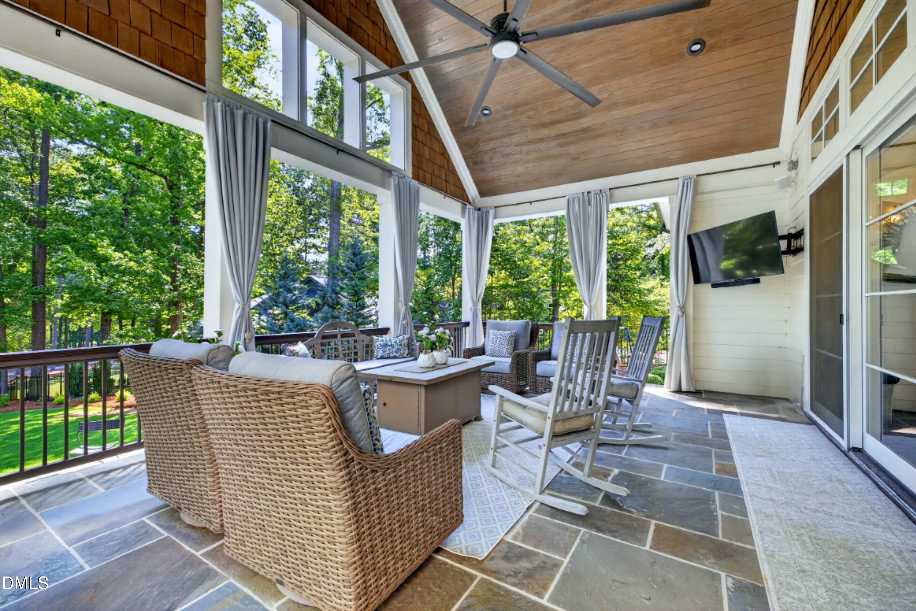 103 Dumbarton Court Property Photo 41