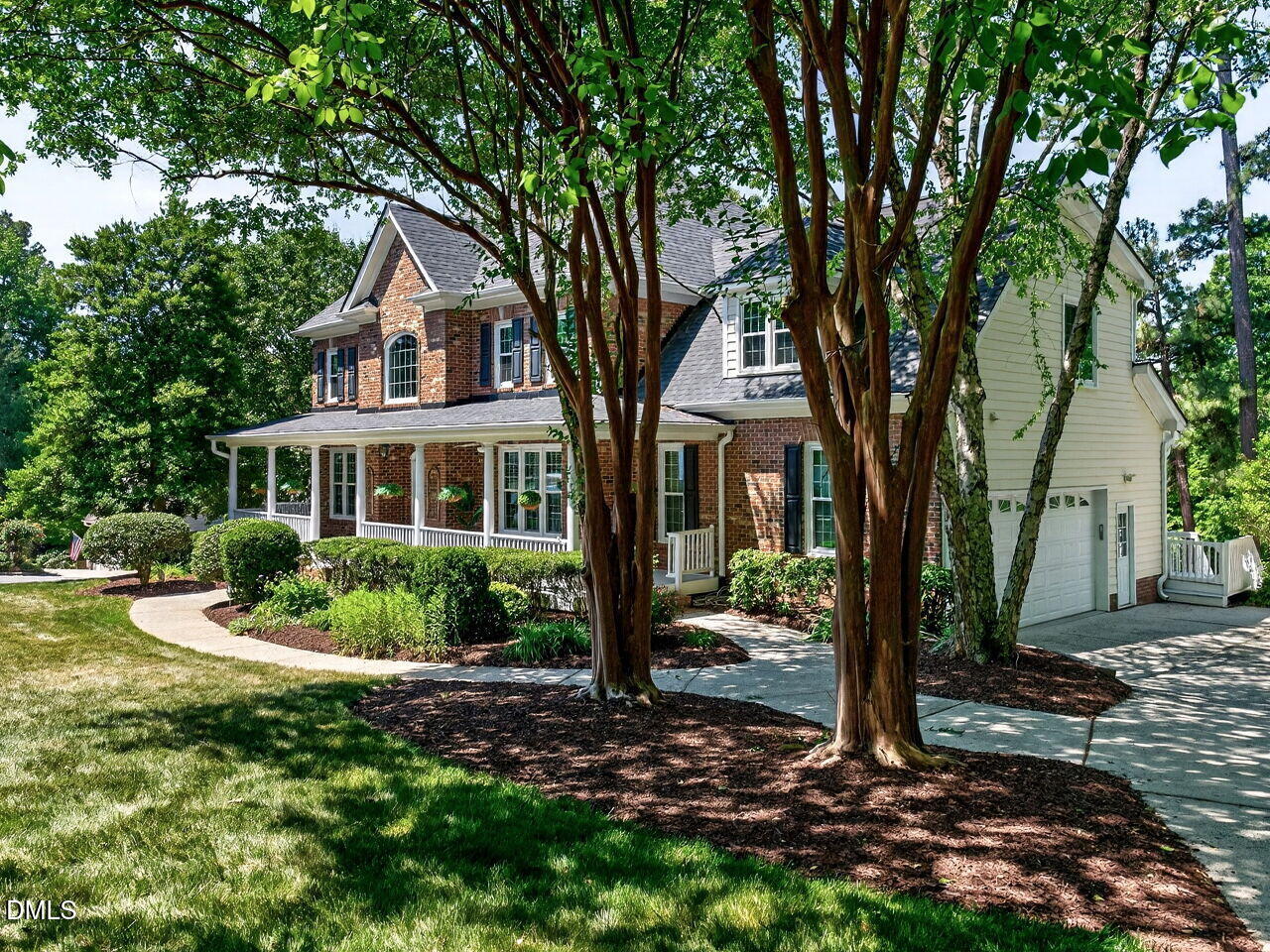 6101 Westglen Drive Property Photo 1