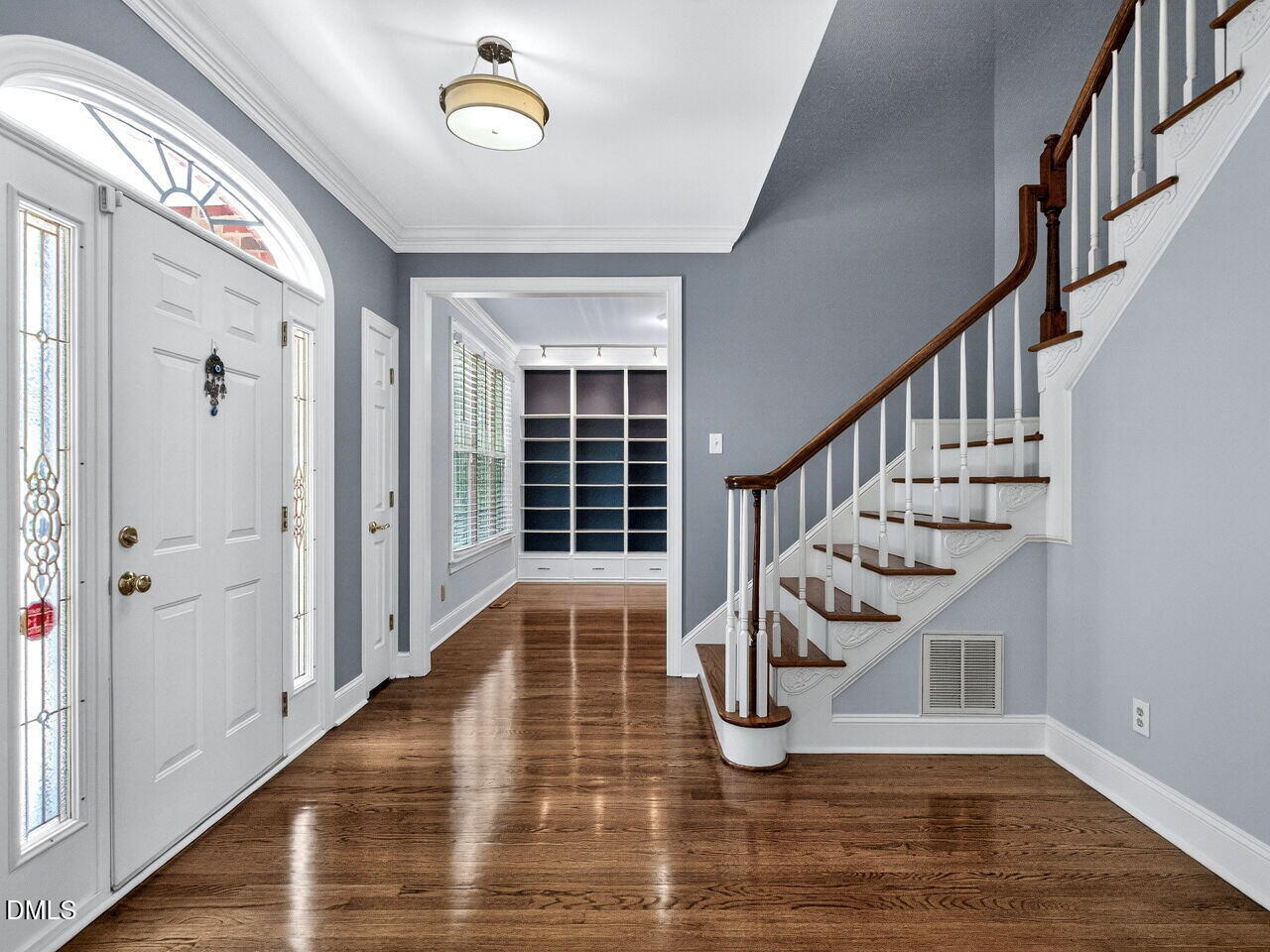 6101 Westglen Drive Property Photo 8
