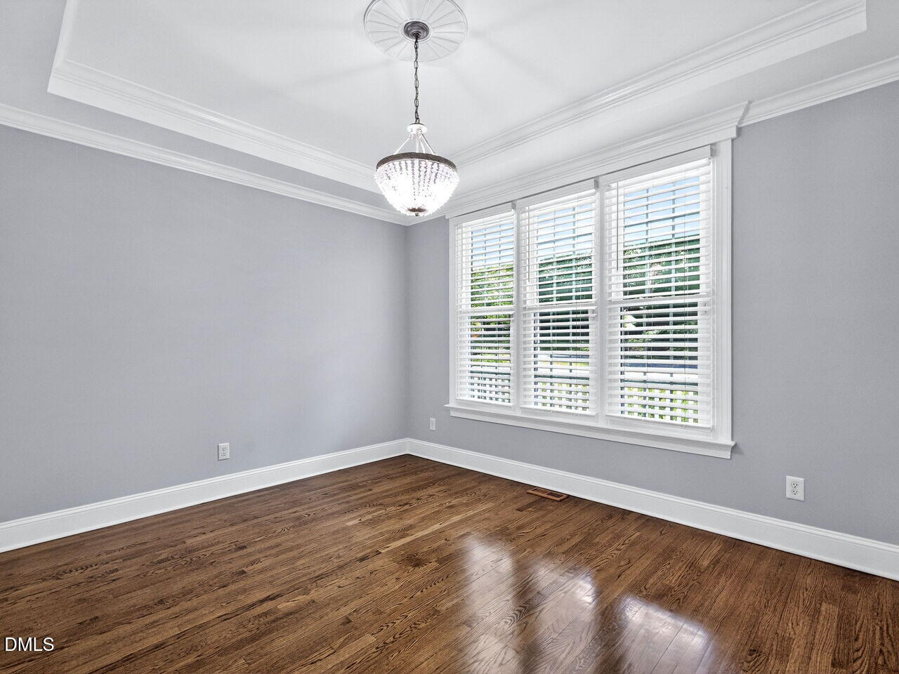 6101 Westglen Drive Property Photo 9