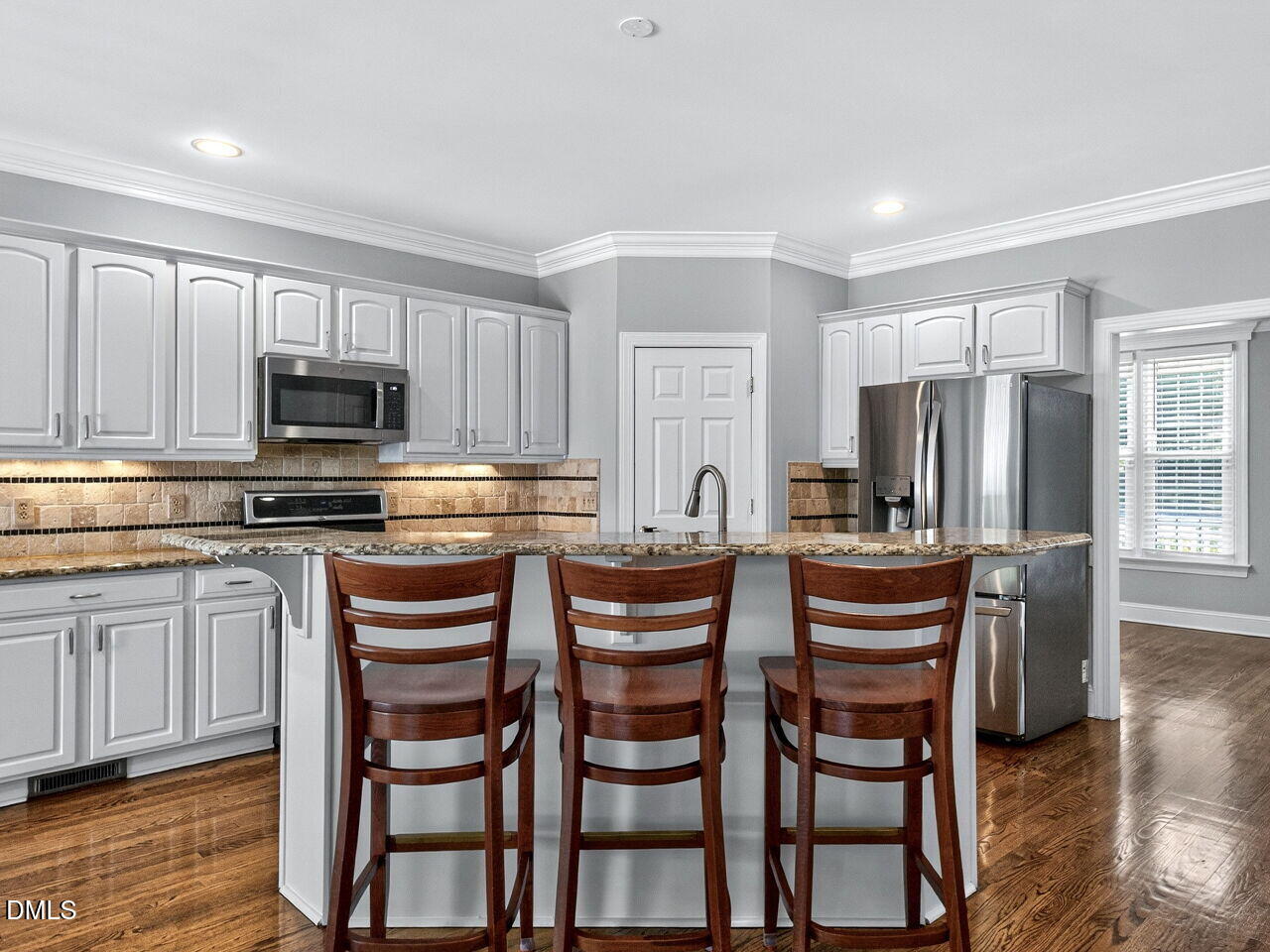 6101 Westglen Drive Property Photo 13