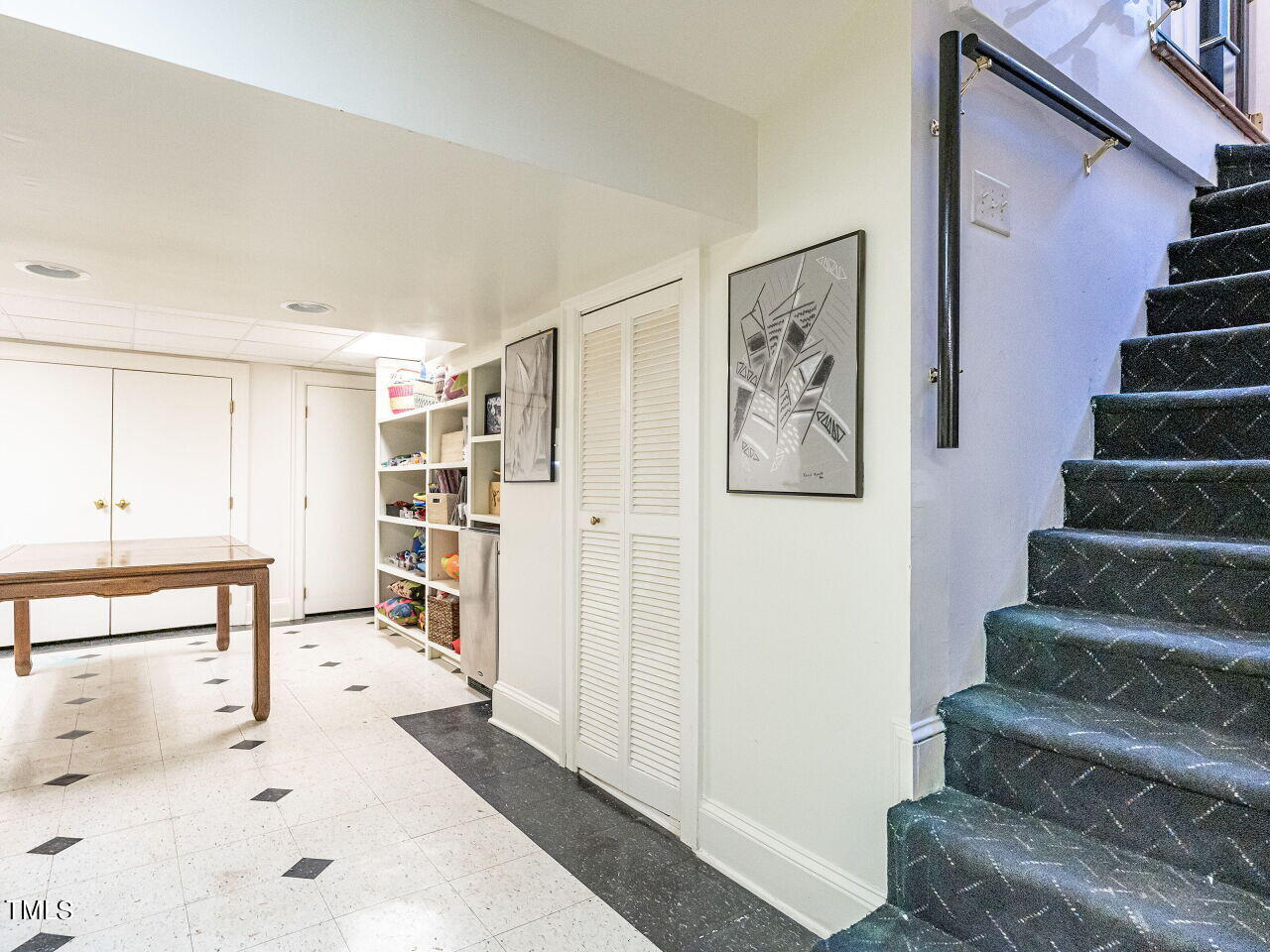 2501 Kenmore Drive Property Photo 40