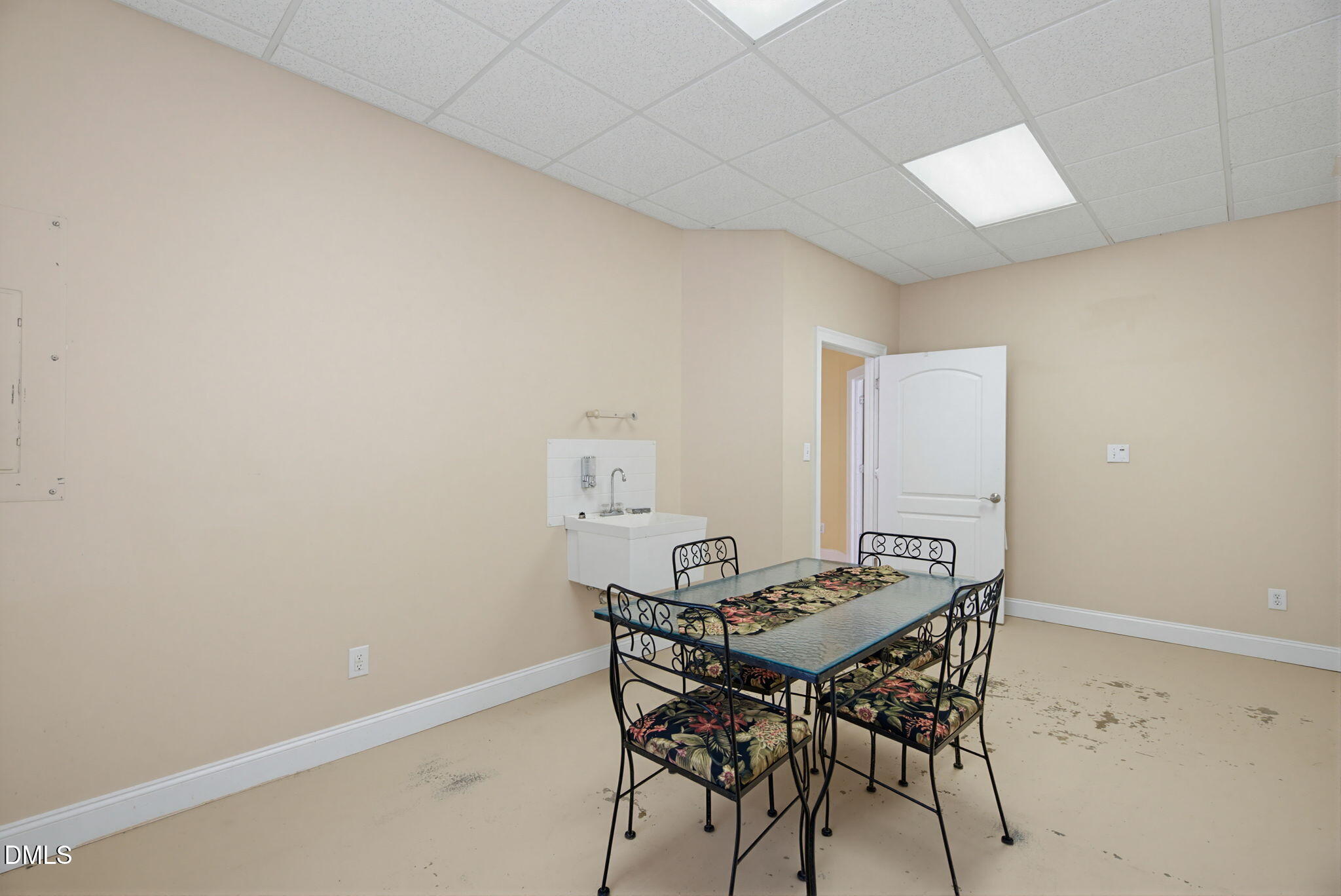 5901 Jomali Drive Property Photo 49