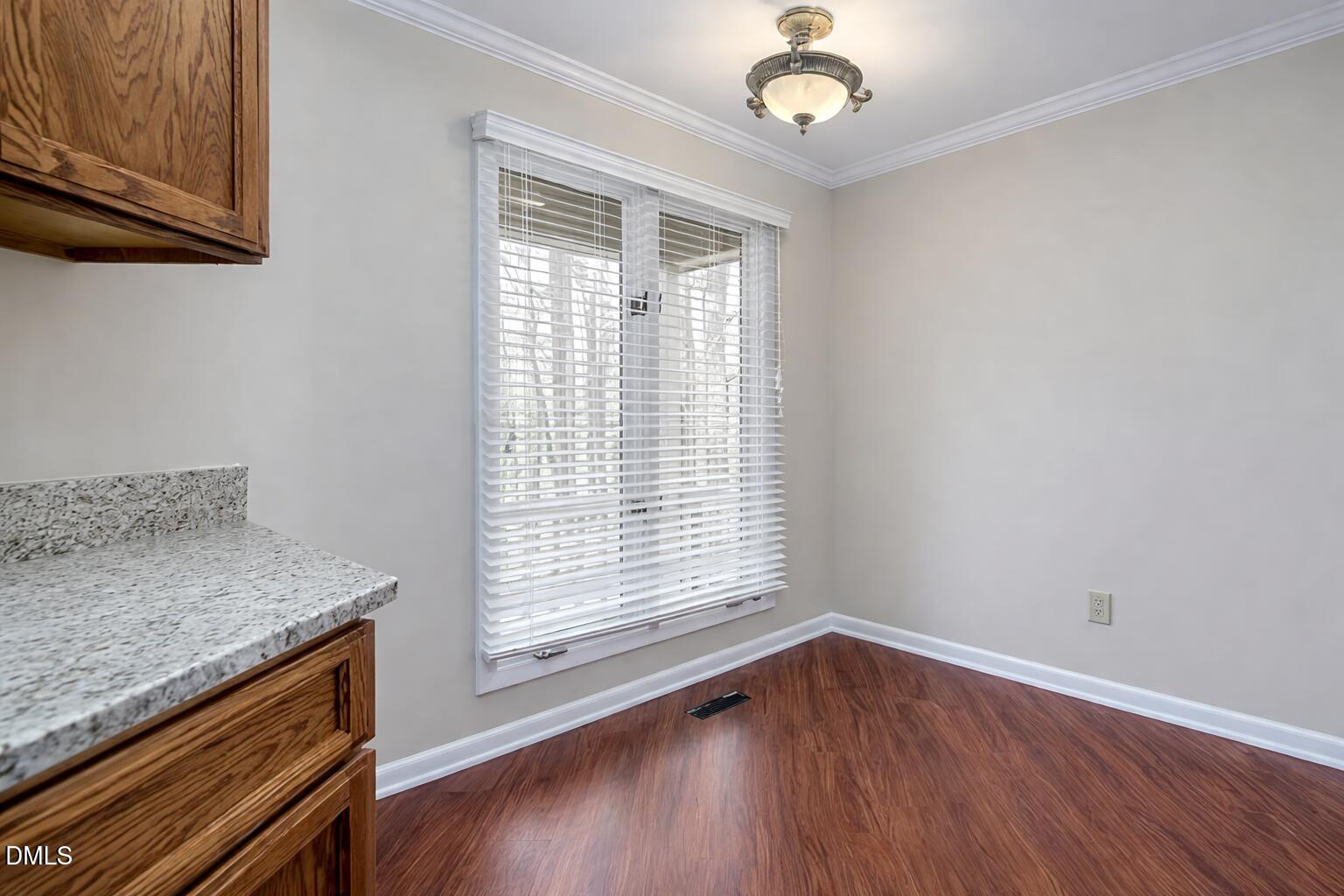 8031 Grey Oak Drive Property Photo 3