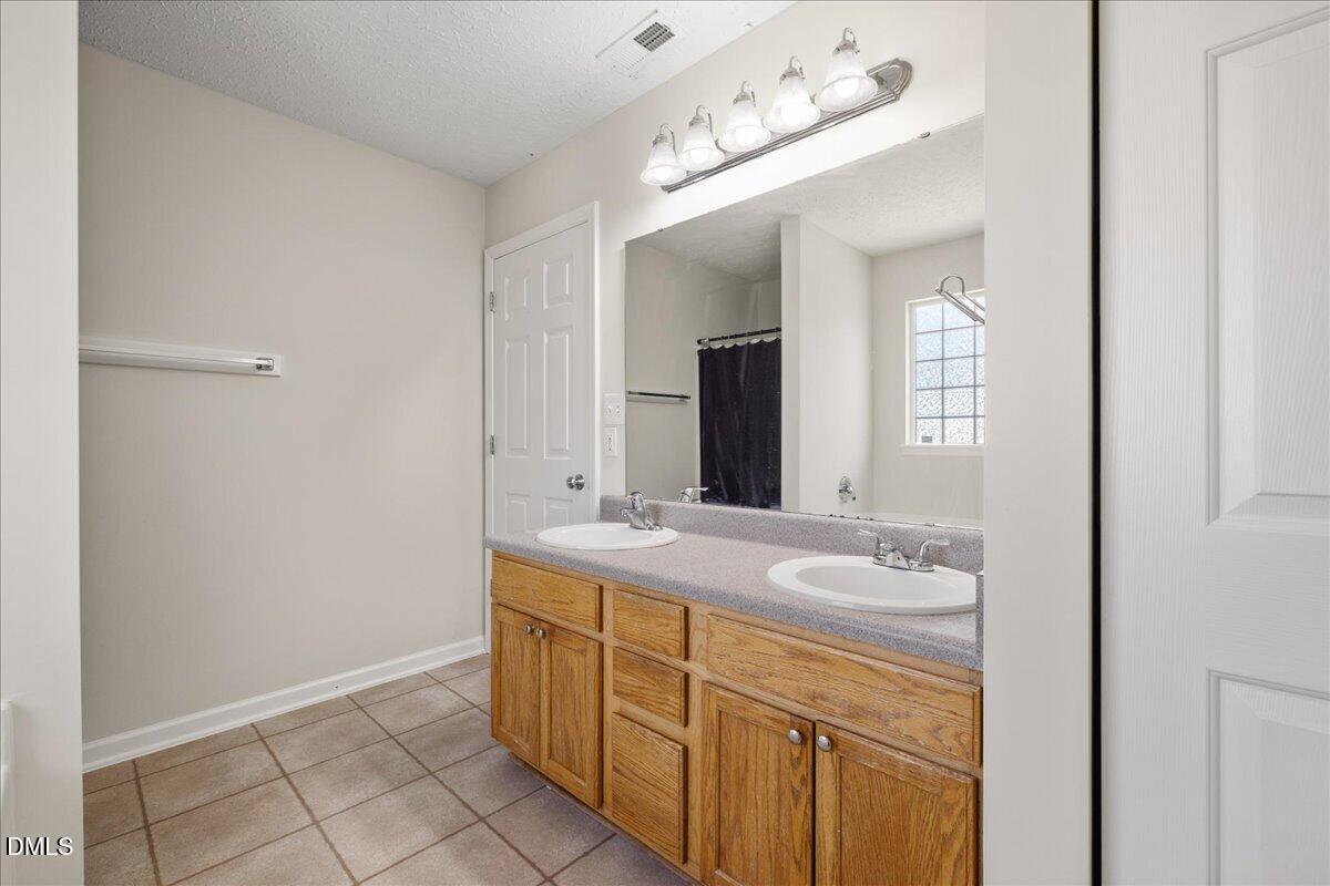1905 Spring Creek Drive Property Photo 23