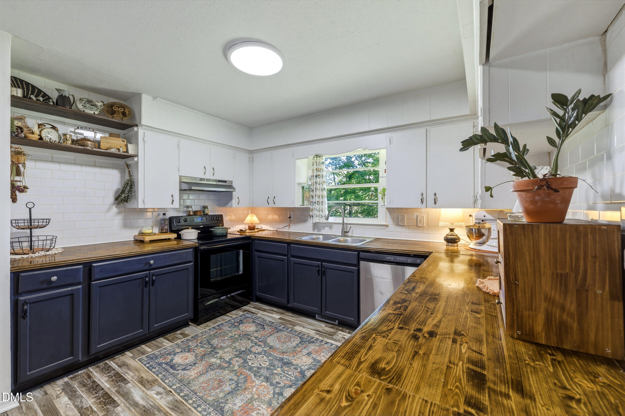 356 Holland Road Property Photo 11