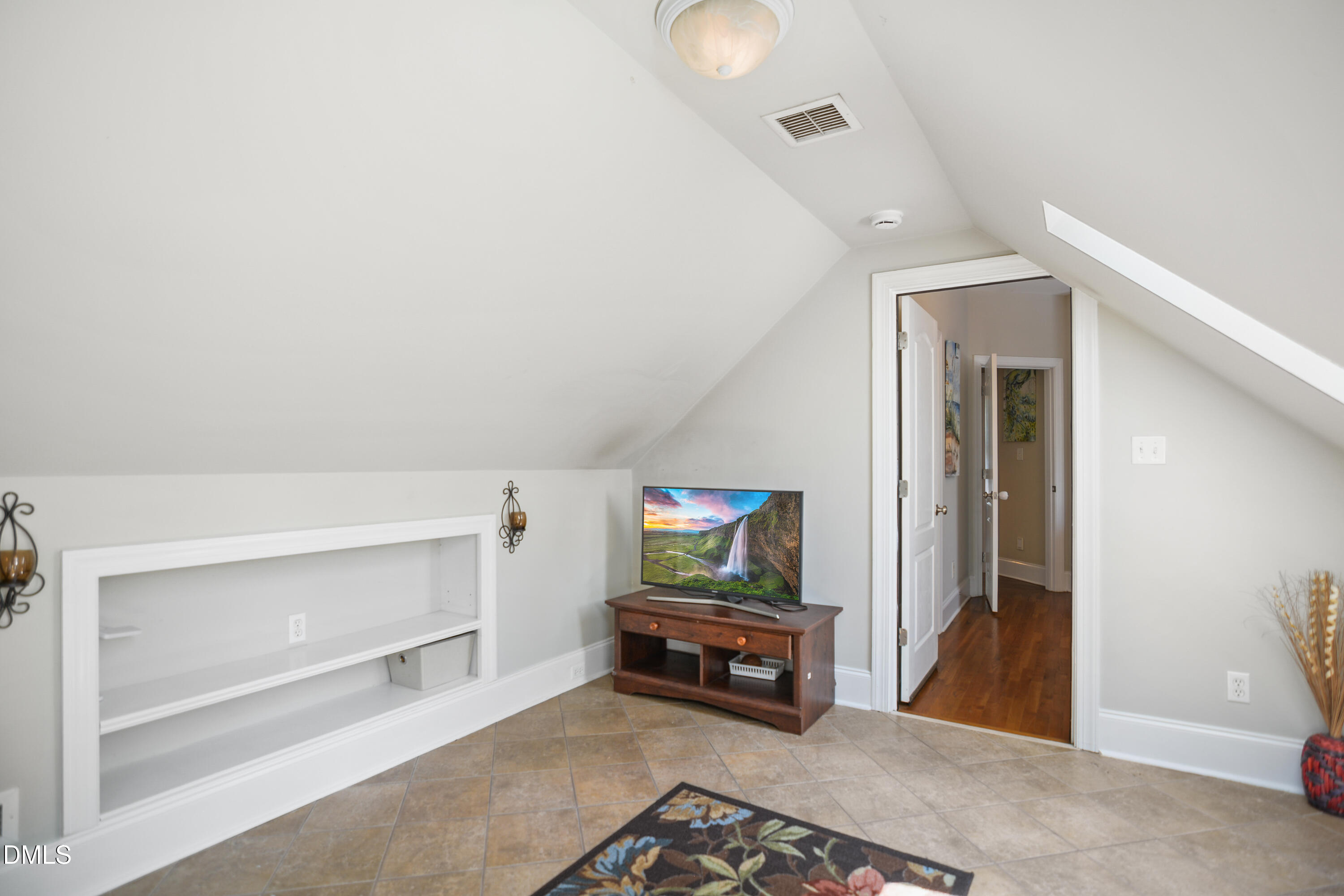 8488 Falkirk Ridge Court Property Photo 31