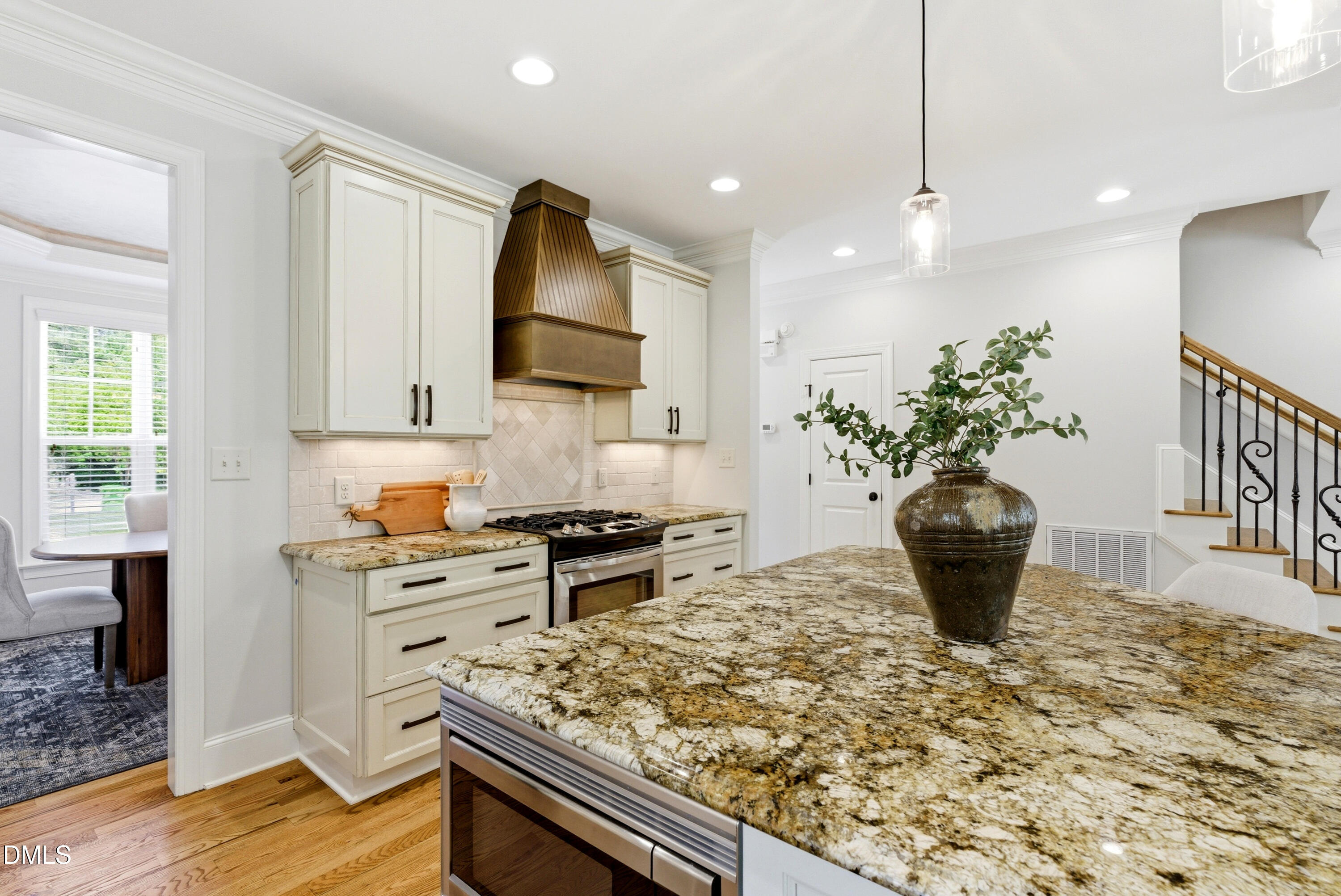 2216 Gresham Lake Road Property Photo 5