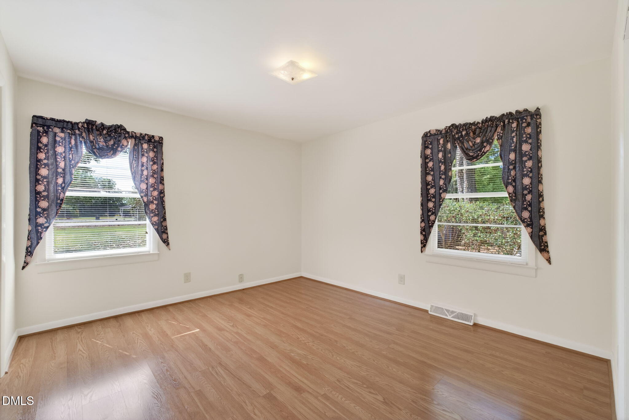 403 S Pearl Street Property Photo 19